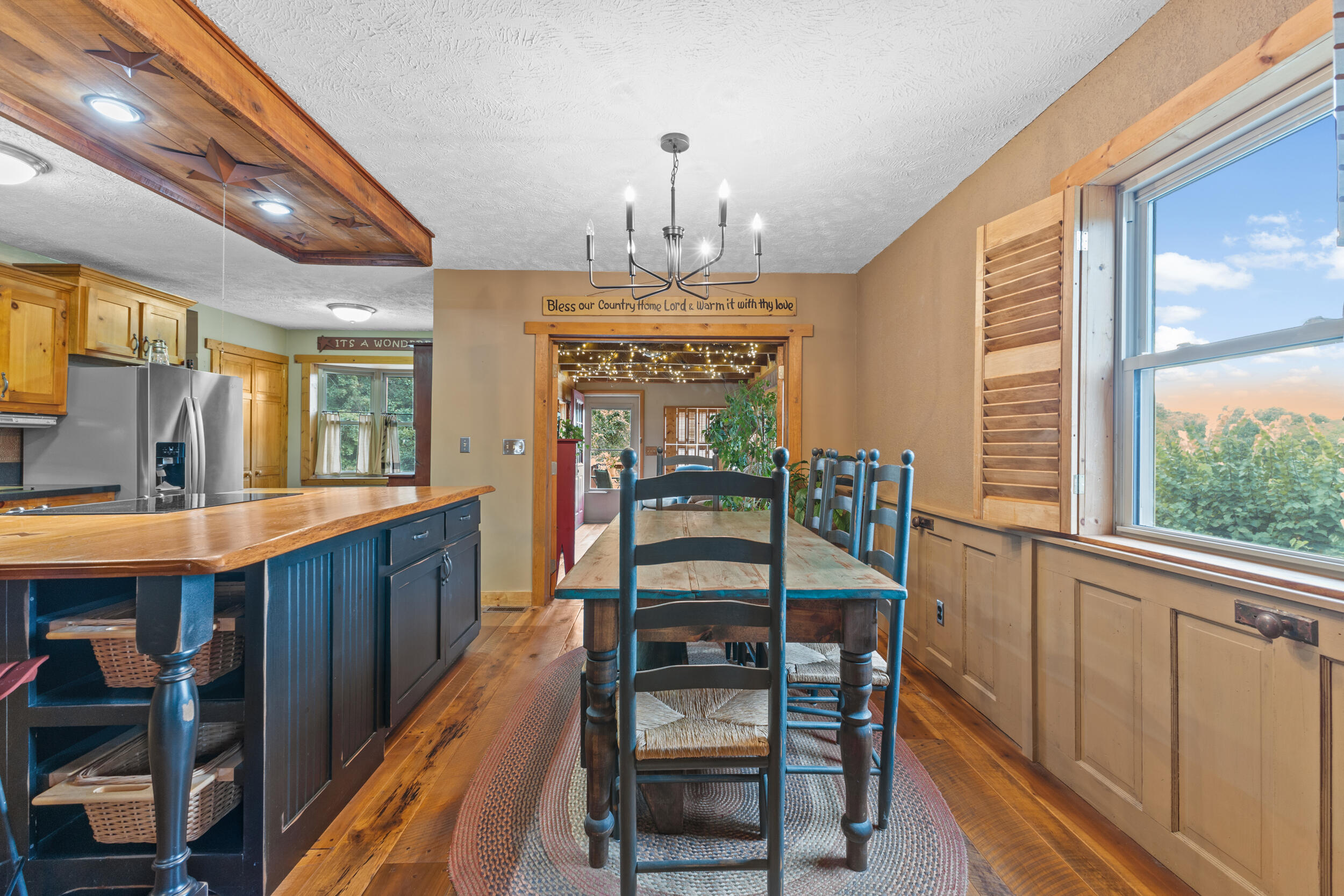 555 Pinewood Circle
