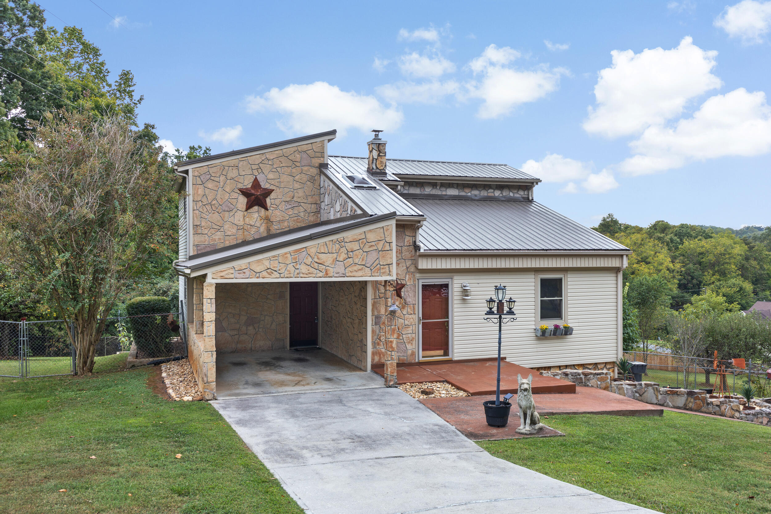 555 Pinewood Circle