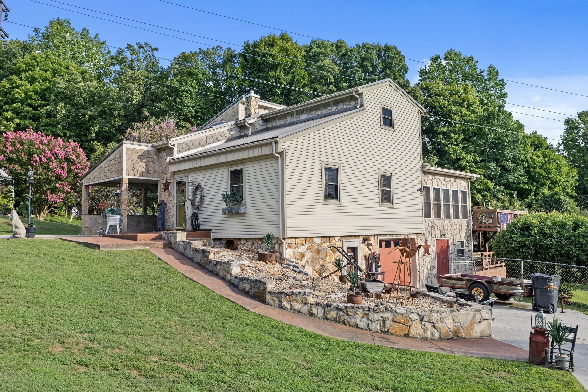 555 Pinewood Circle