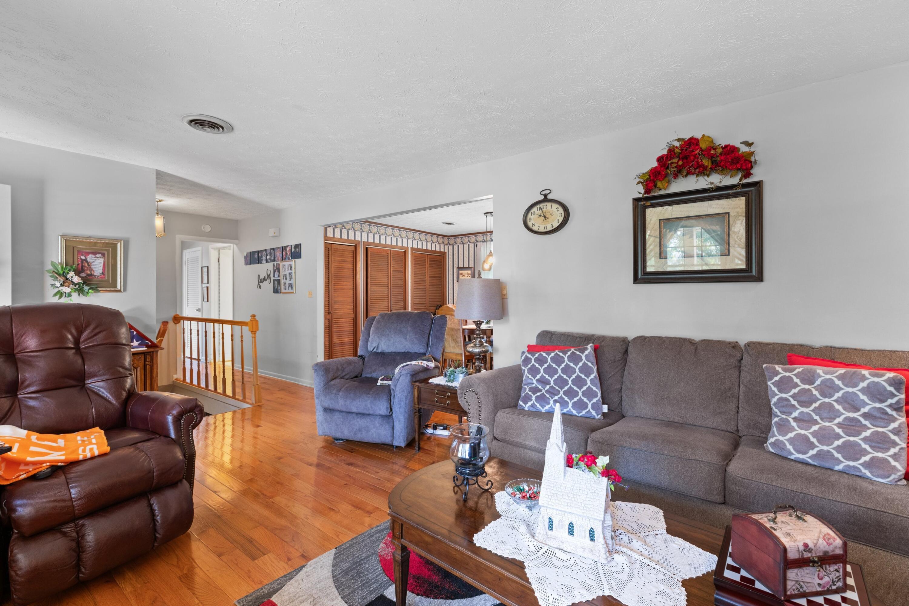 405 Blue Grass Dr Drive