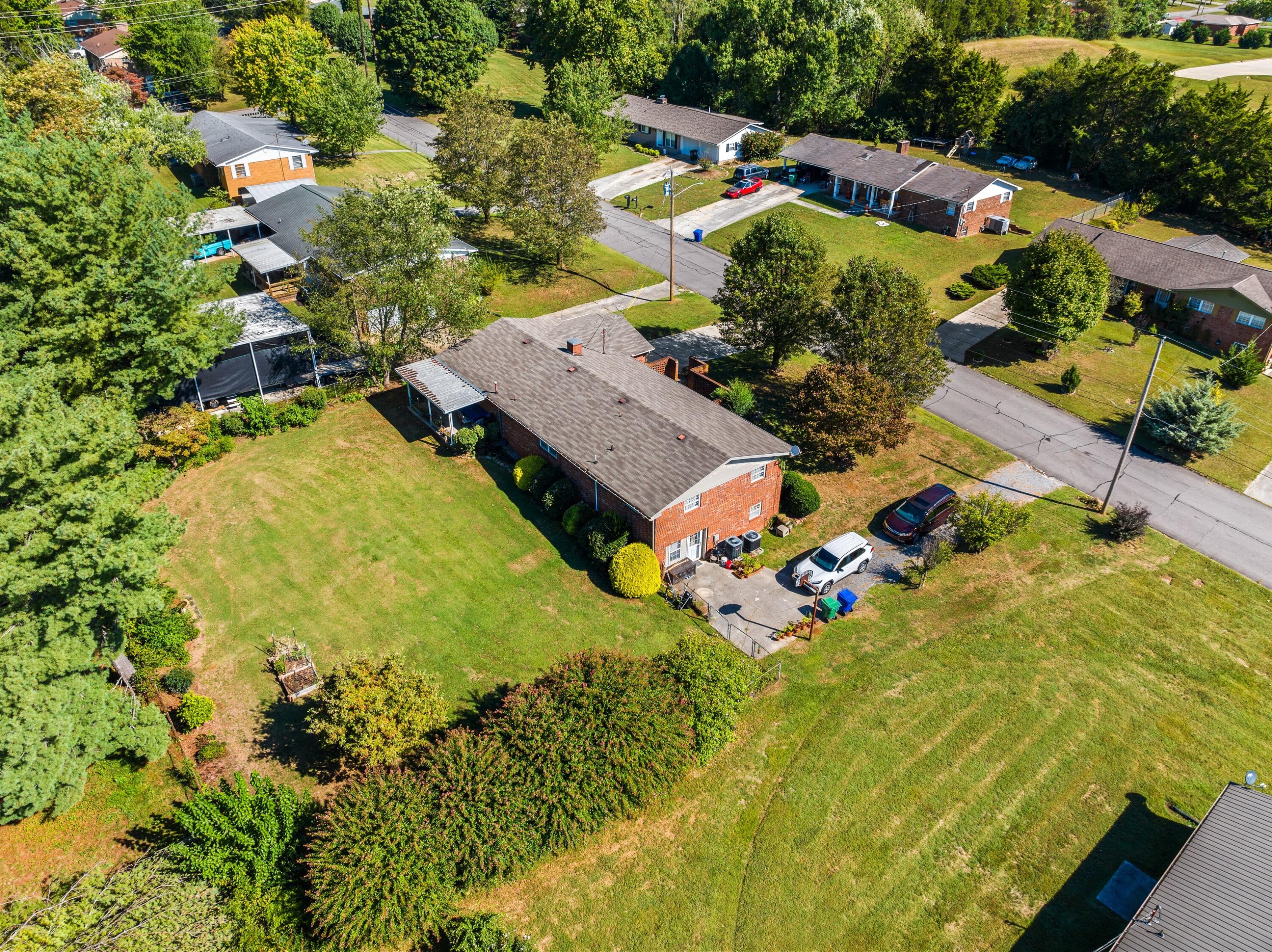405 Blue Grass Dr Drive
