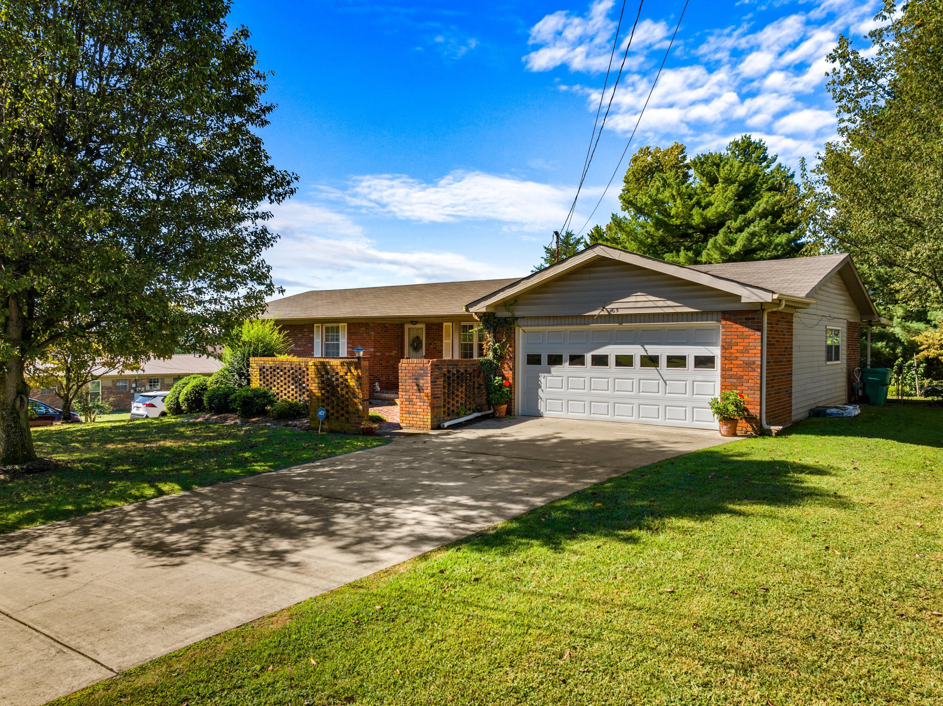 405 Blue Grass Dr Drive