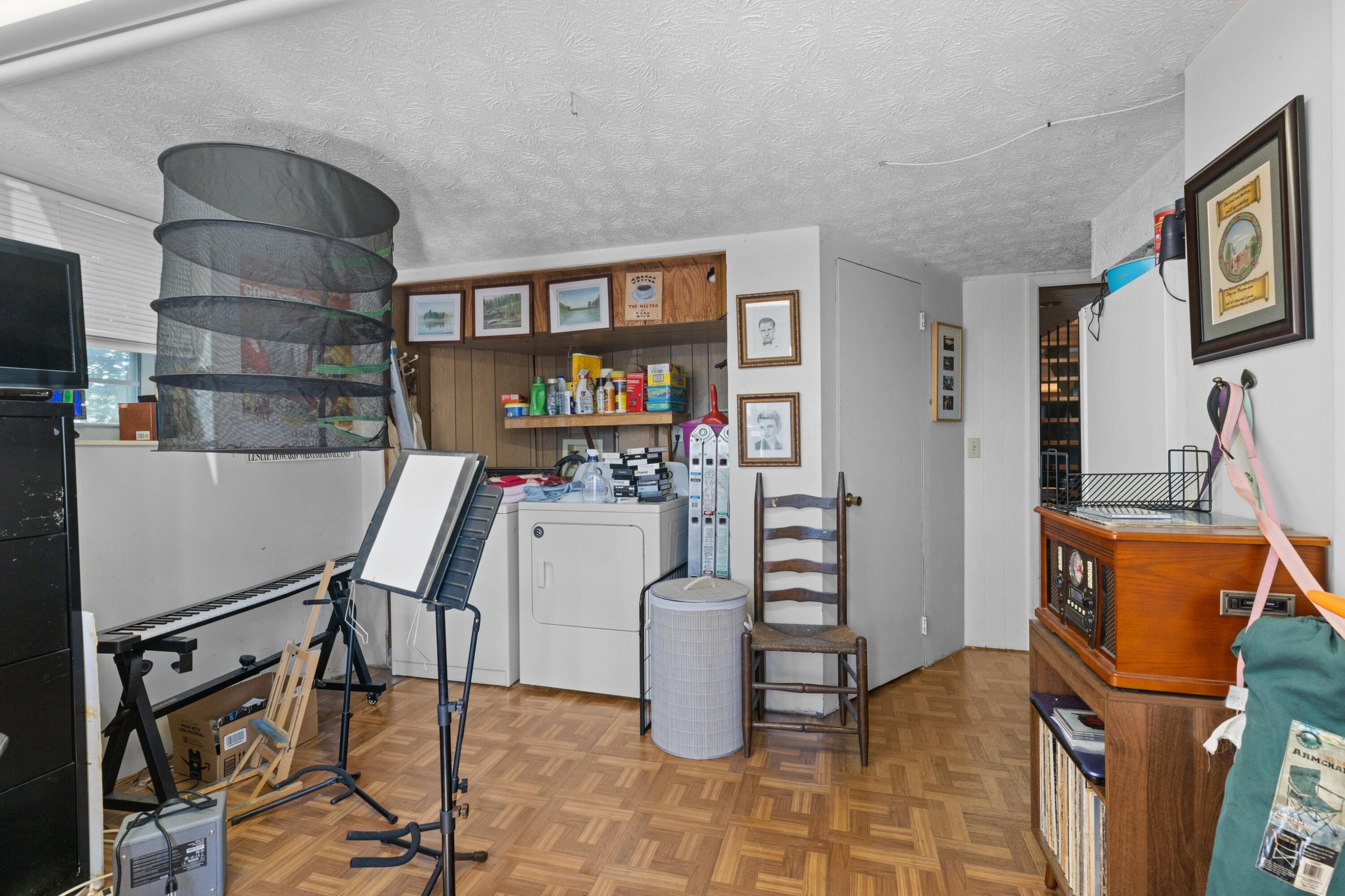 405 Blue Grass Dr Drive