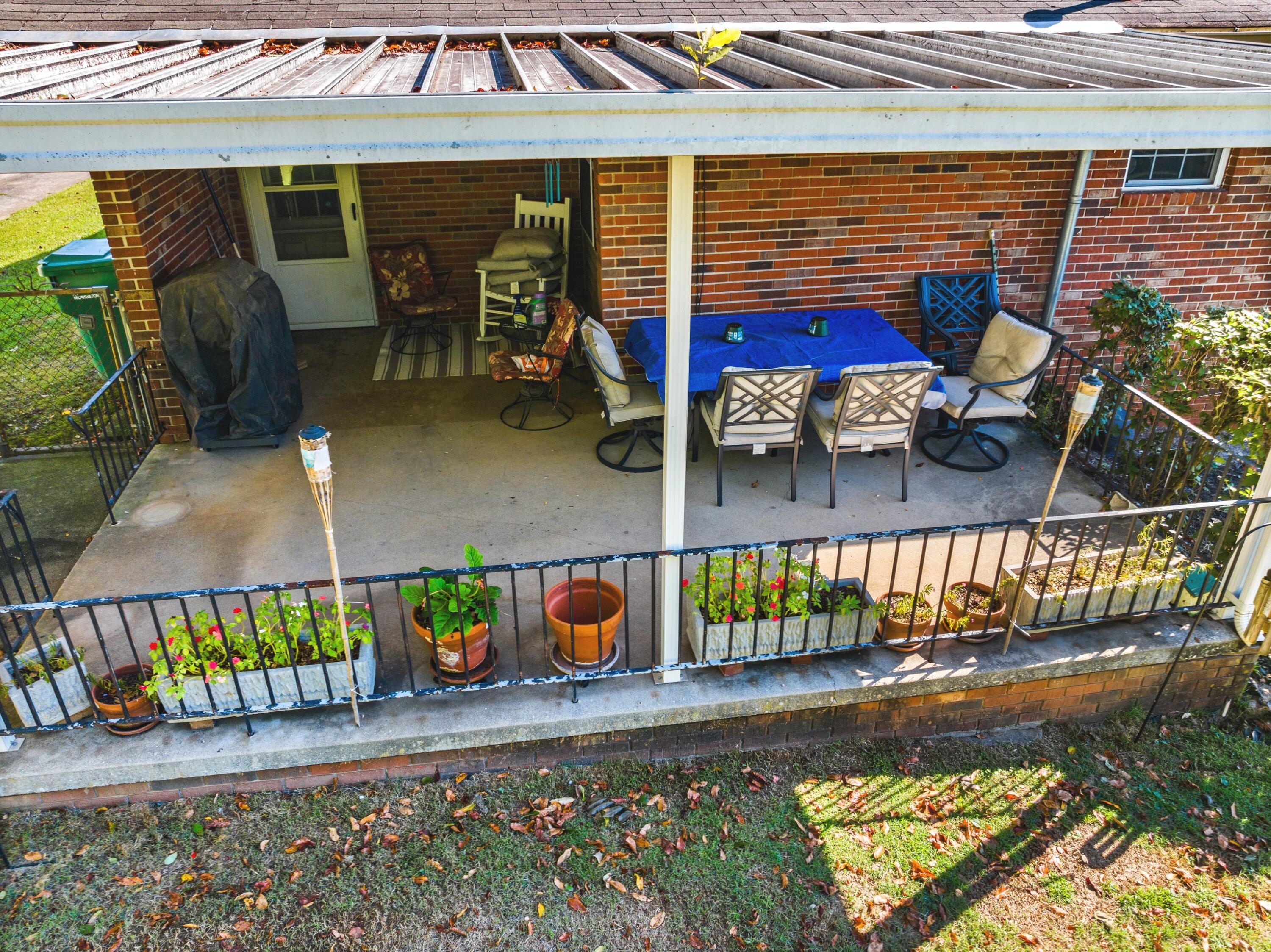 405 Blue Grass Dr Drive