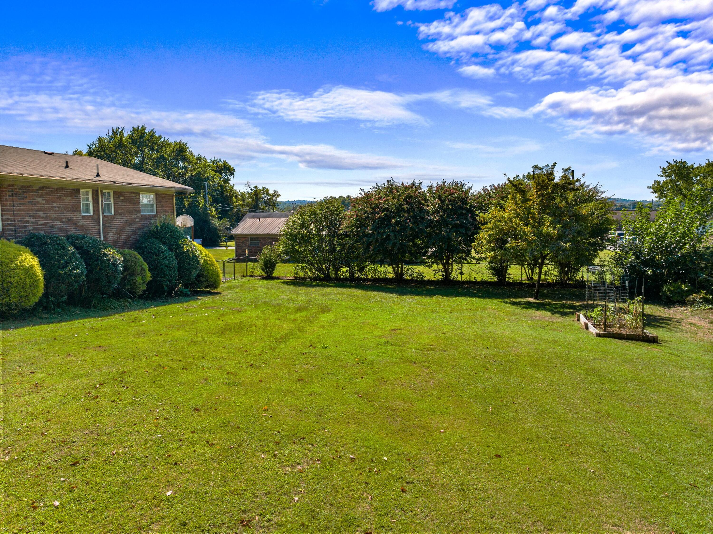 405 Blue Grass Dr Drive