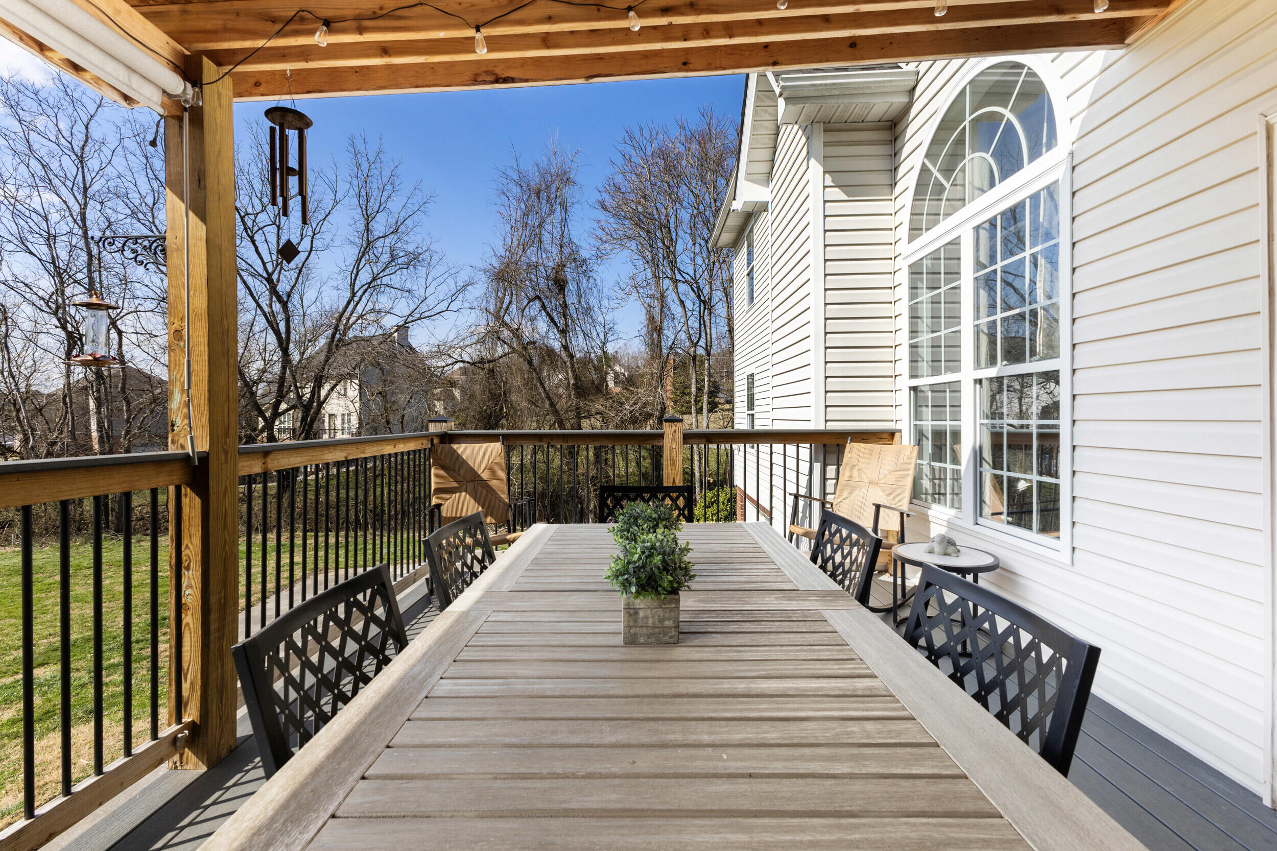 1013 Hickory View Drive