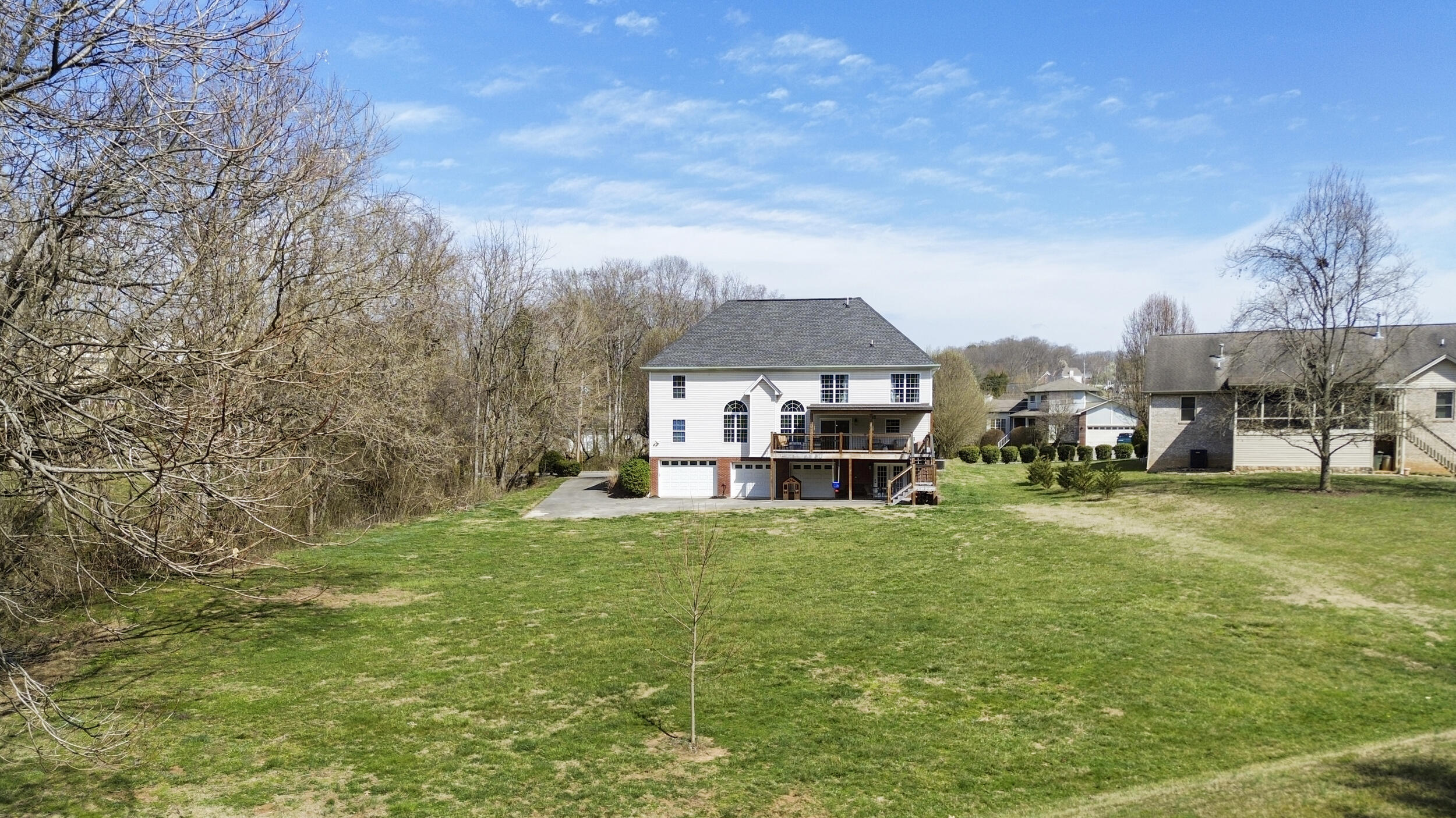 1013 Hickory View Drive