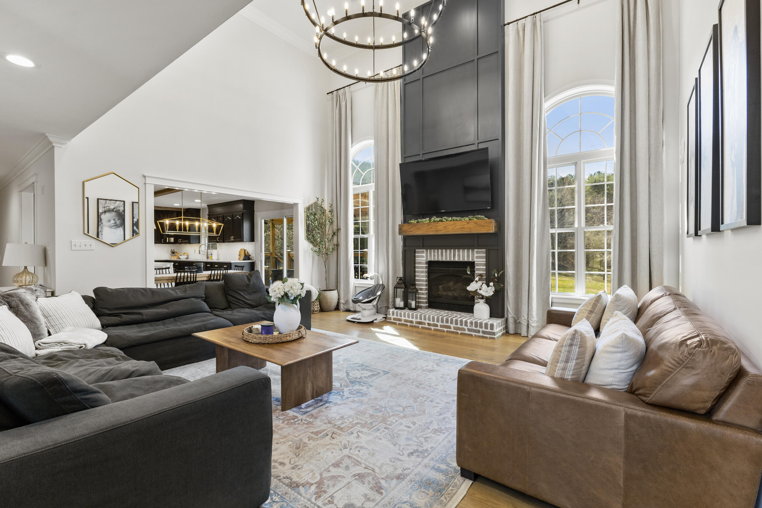 1013 Hickory View Drive