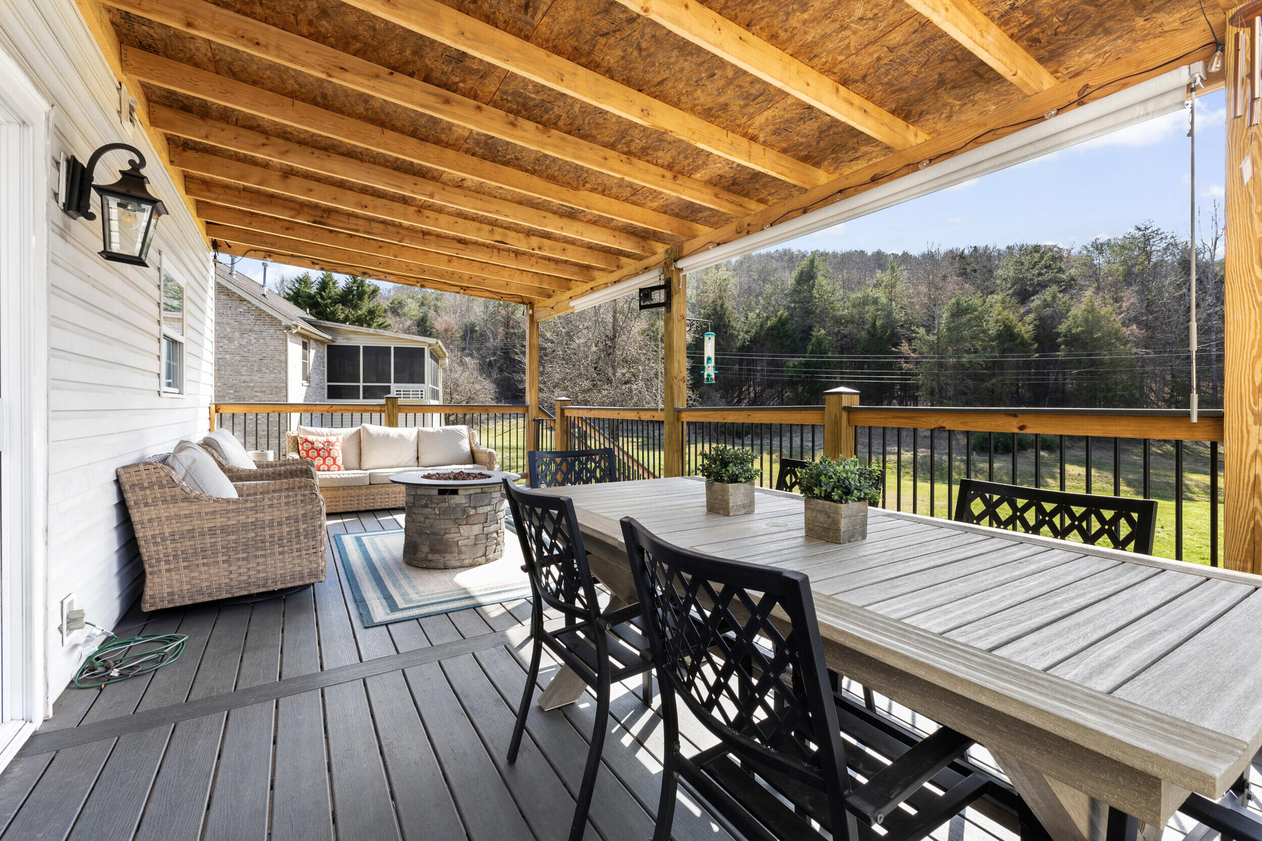 1013 Hickory View Drive