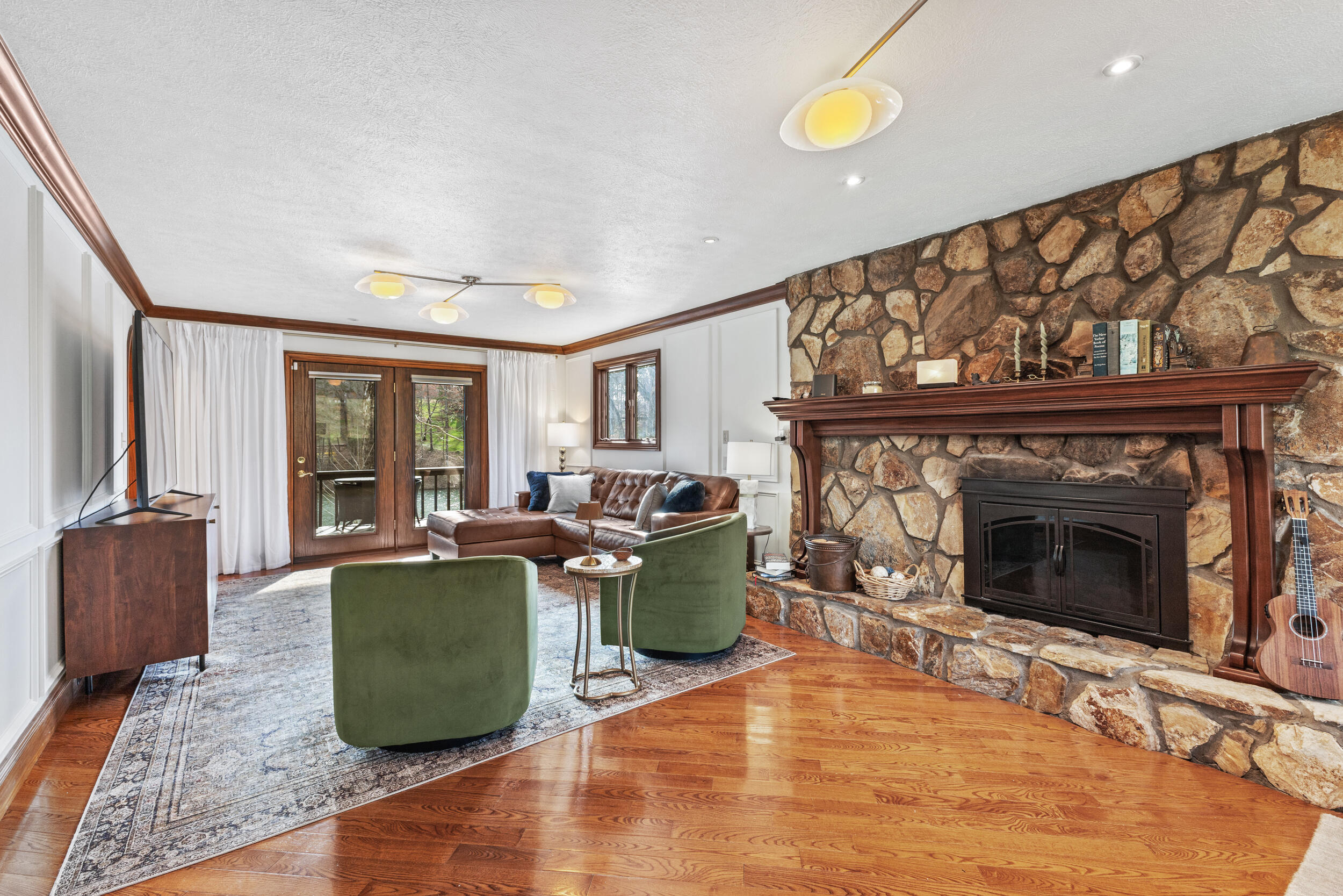 1035 Panther Creek Road