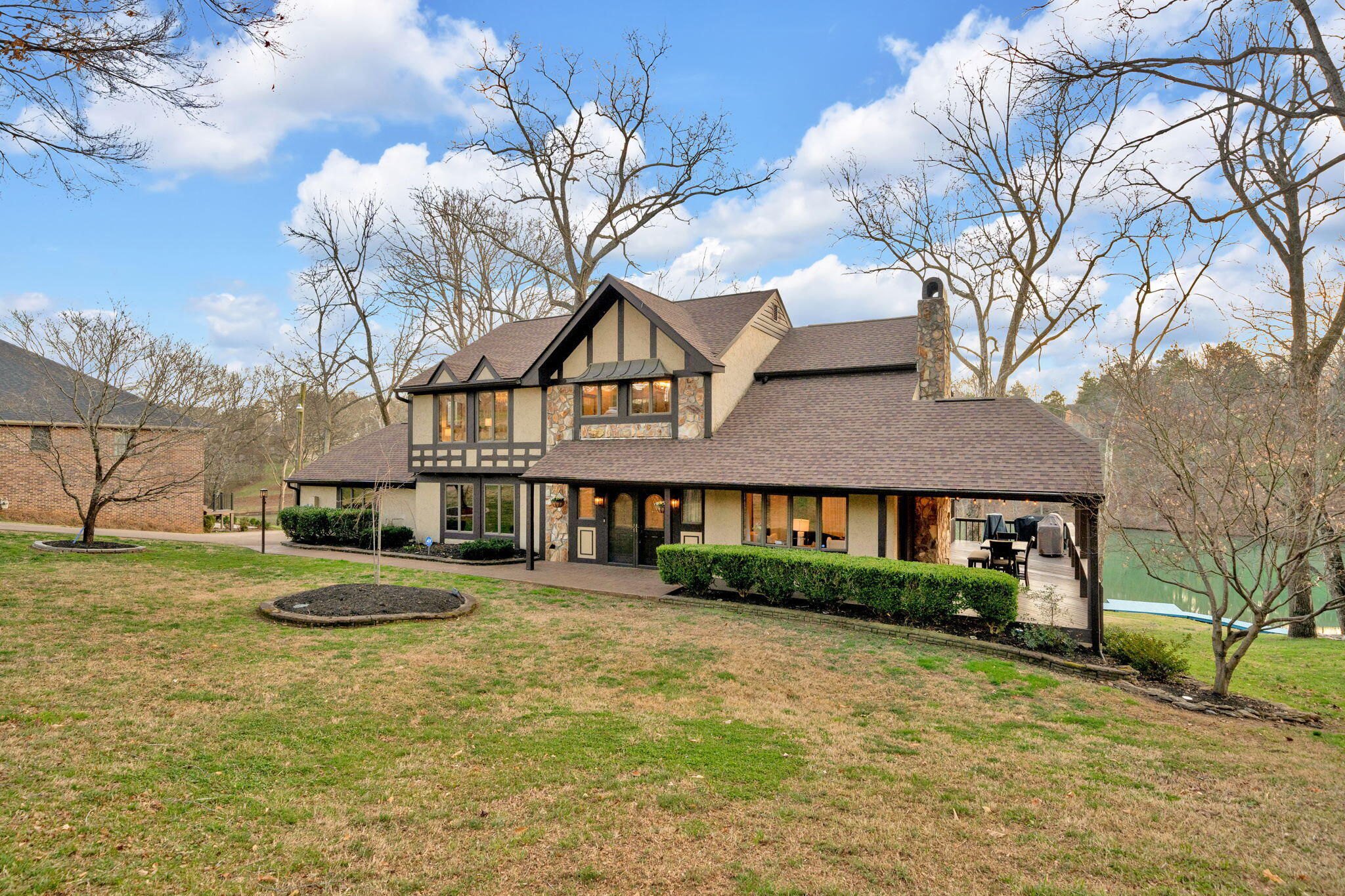 1035 Panther Creek Road