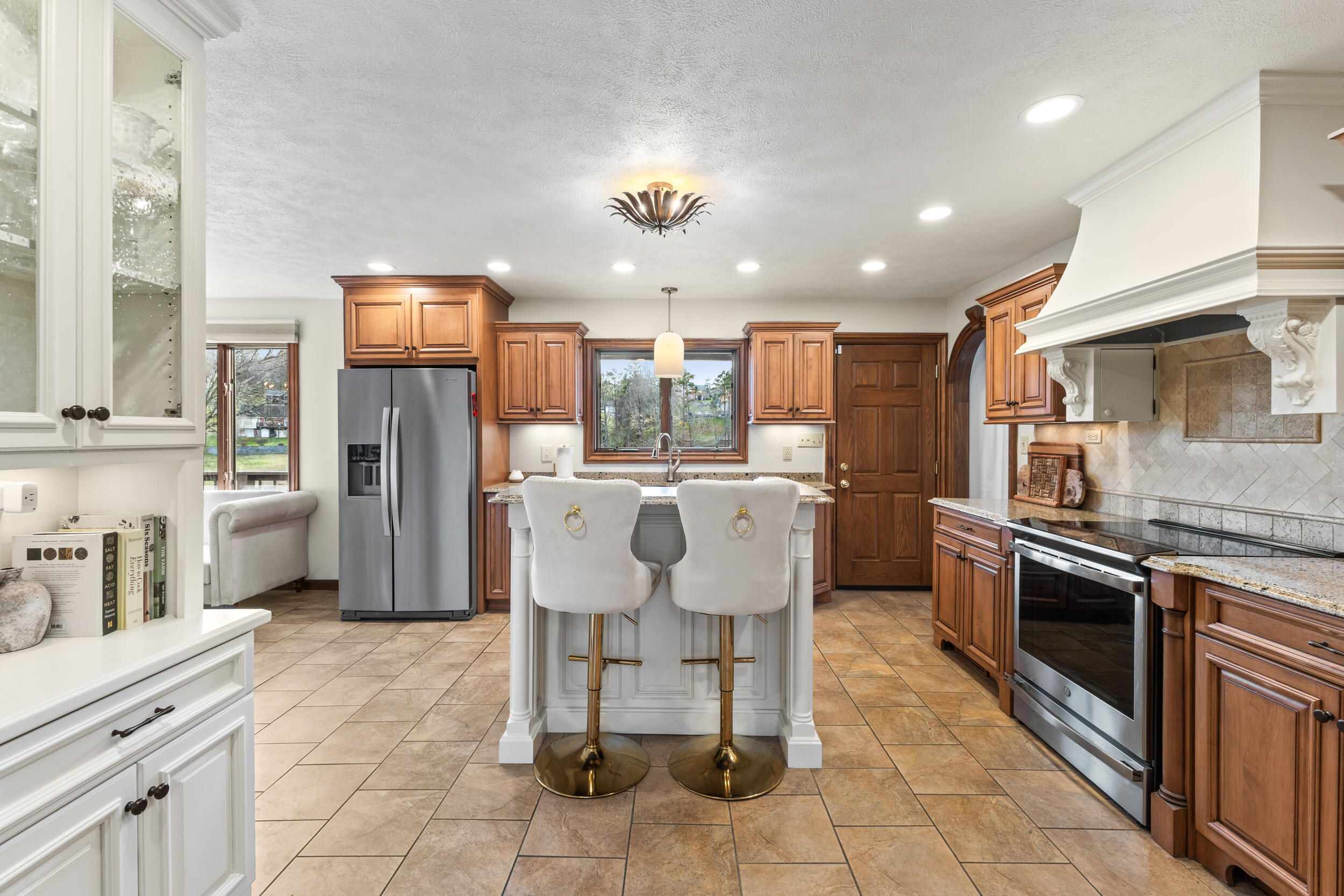 1035 Panther Creek Road