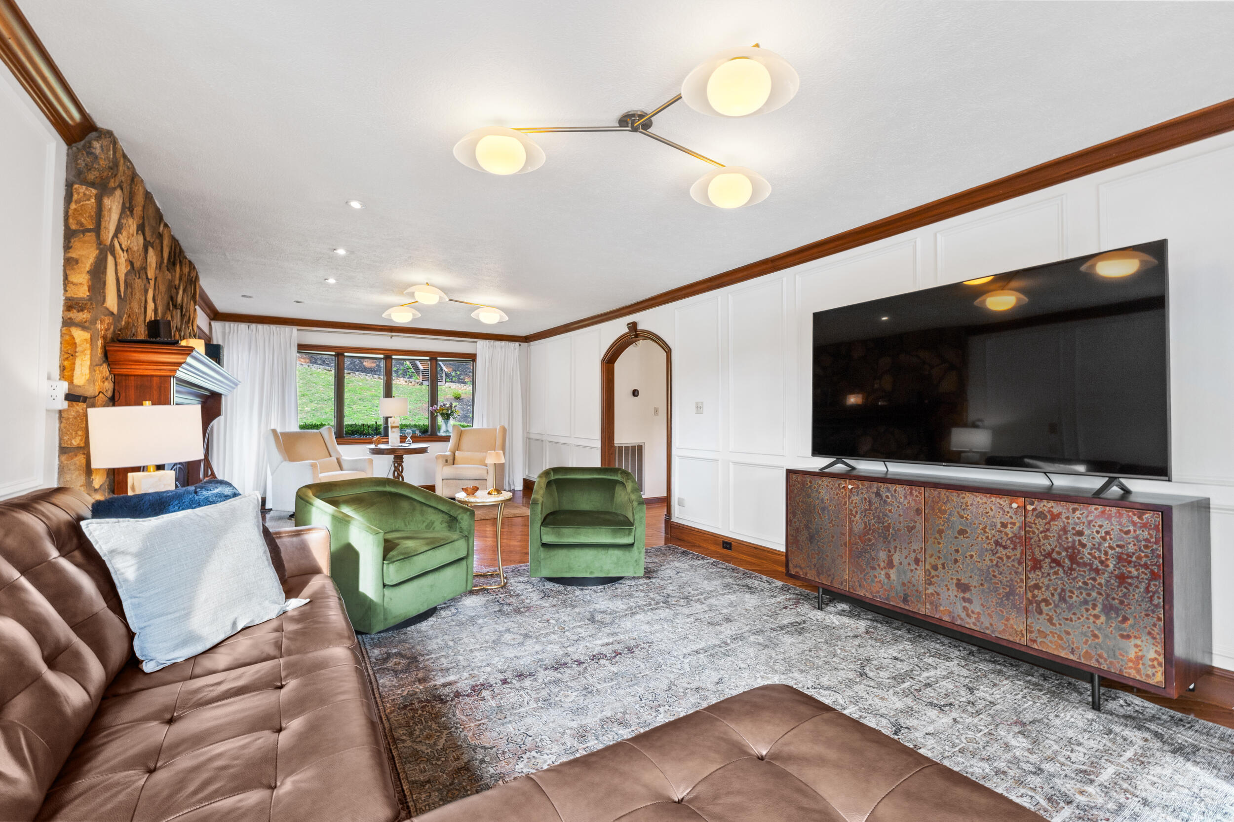 1035 Panther Creek Road
