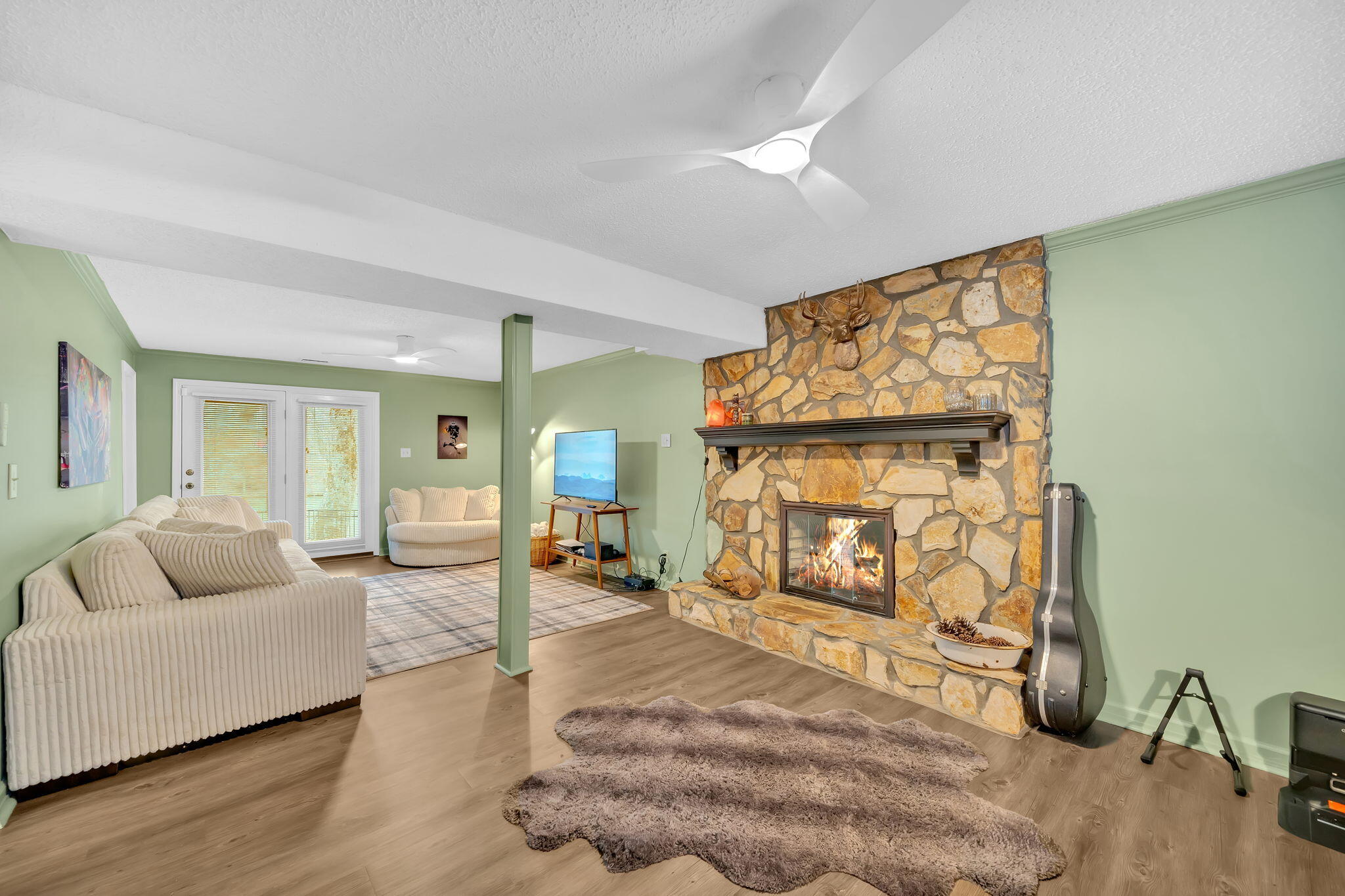 1035 Panther Creek Road