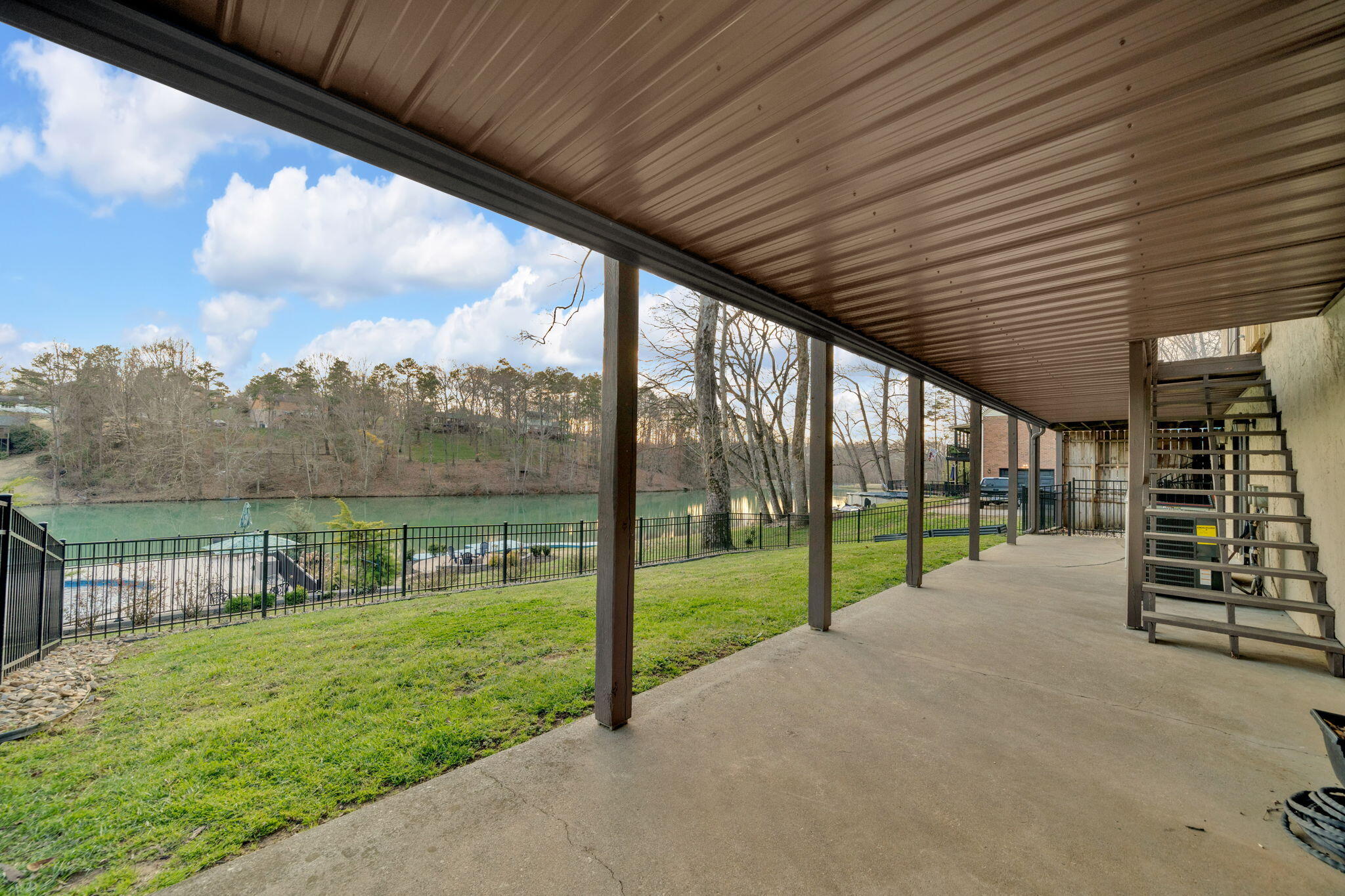 1035 Panther Creek Road