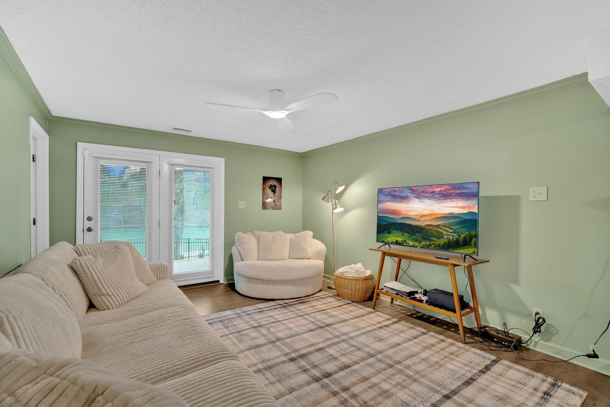 1035 Panther Creek Road