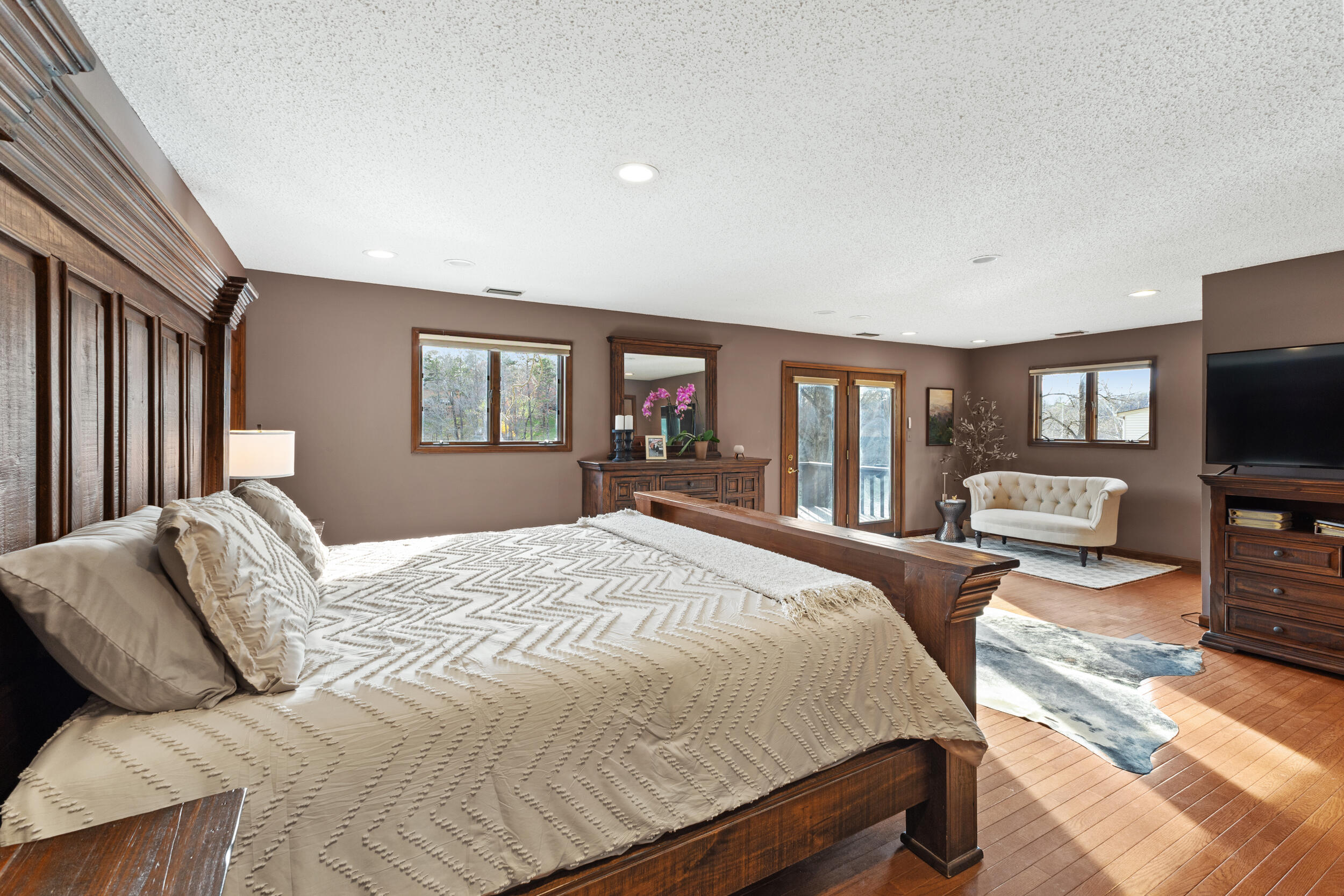 1035 Panther Creek Road