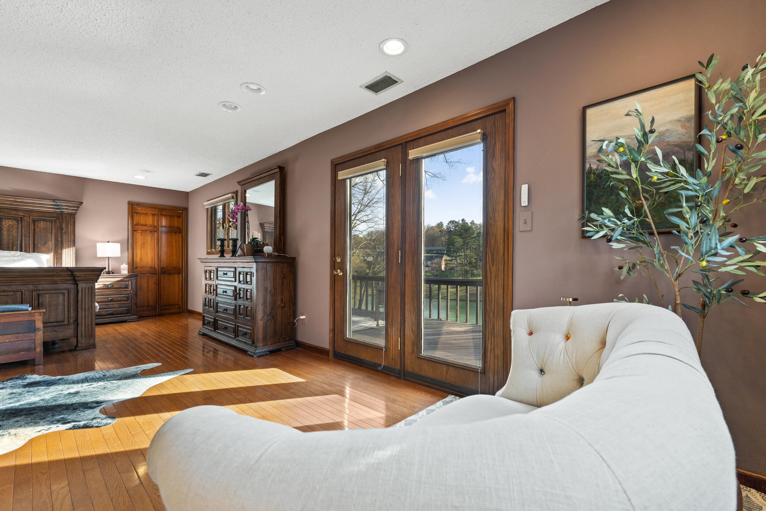 1035 Panther Creek Road