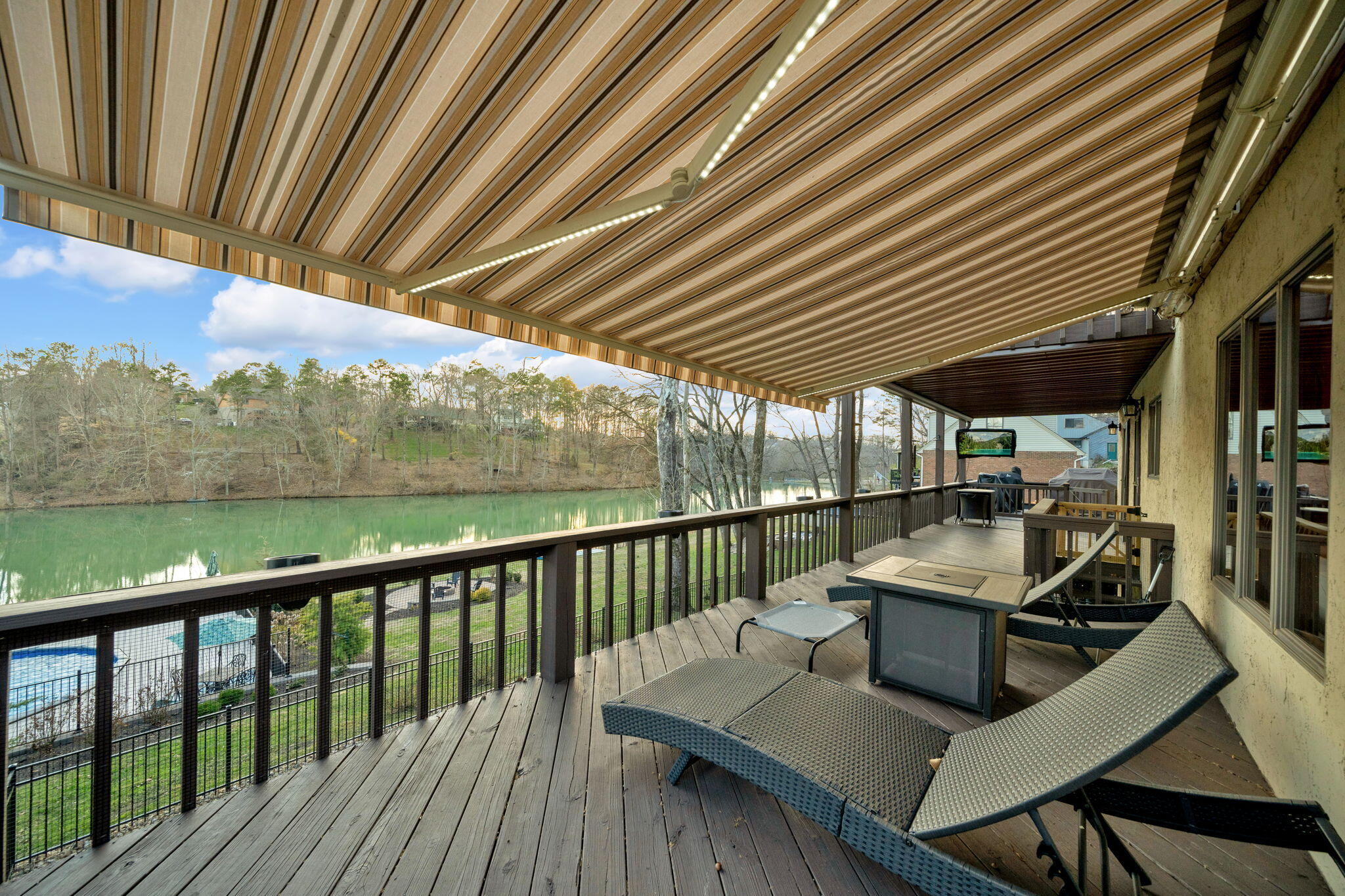 1035 Panther Creek Road