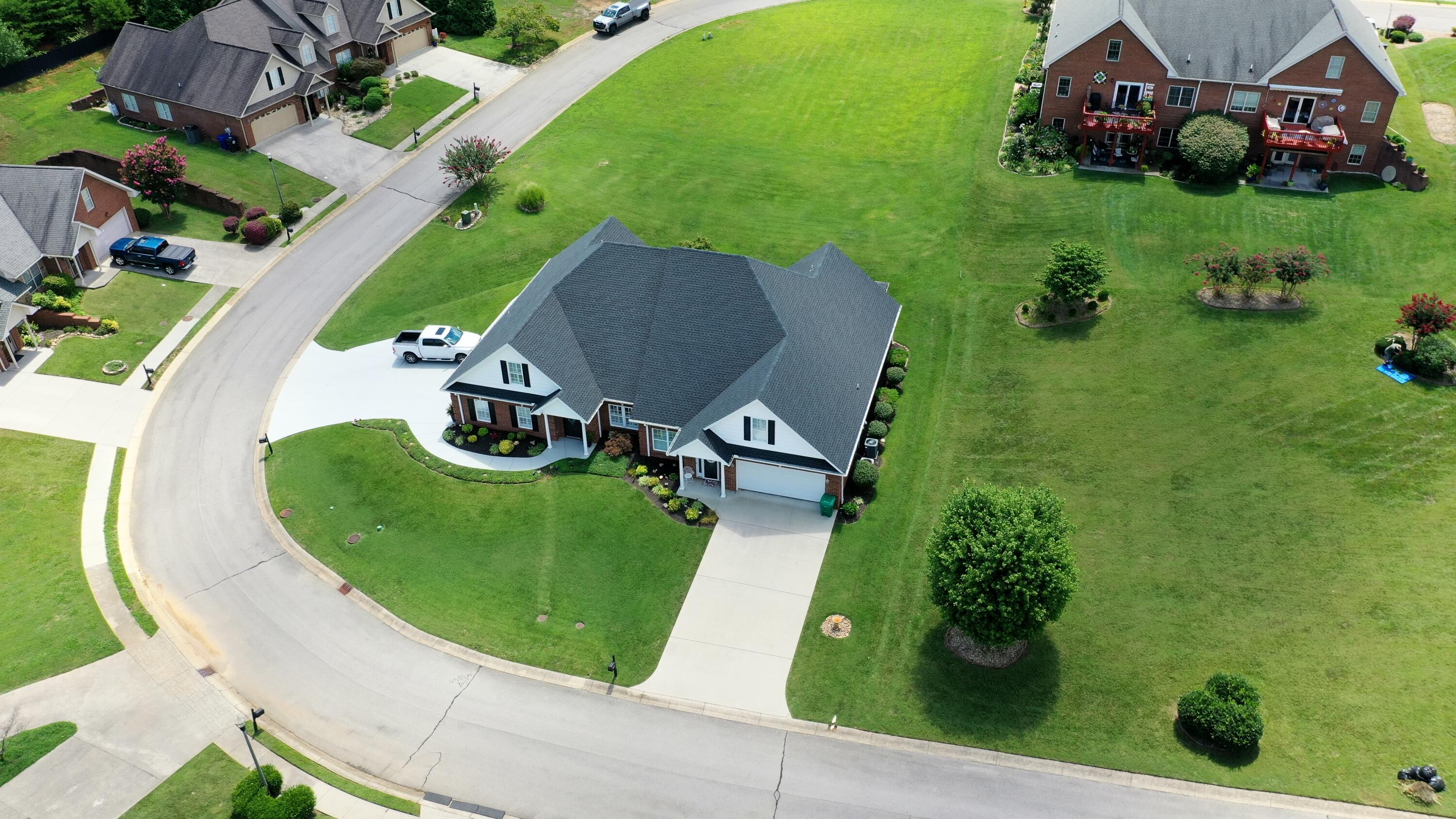 573 Kensington Drive