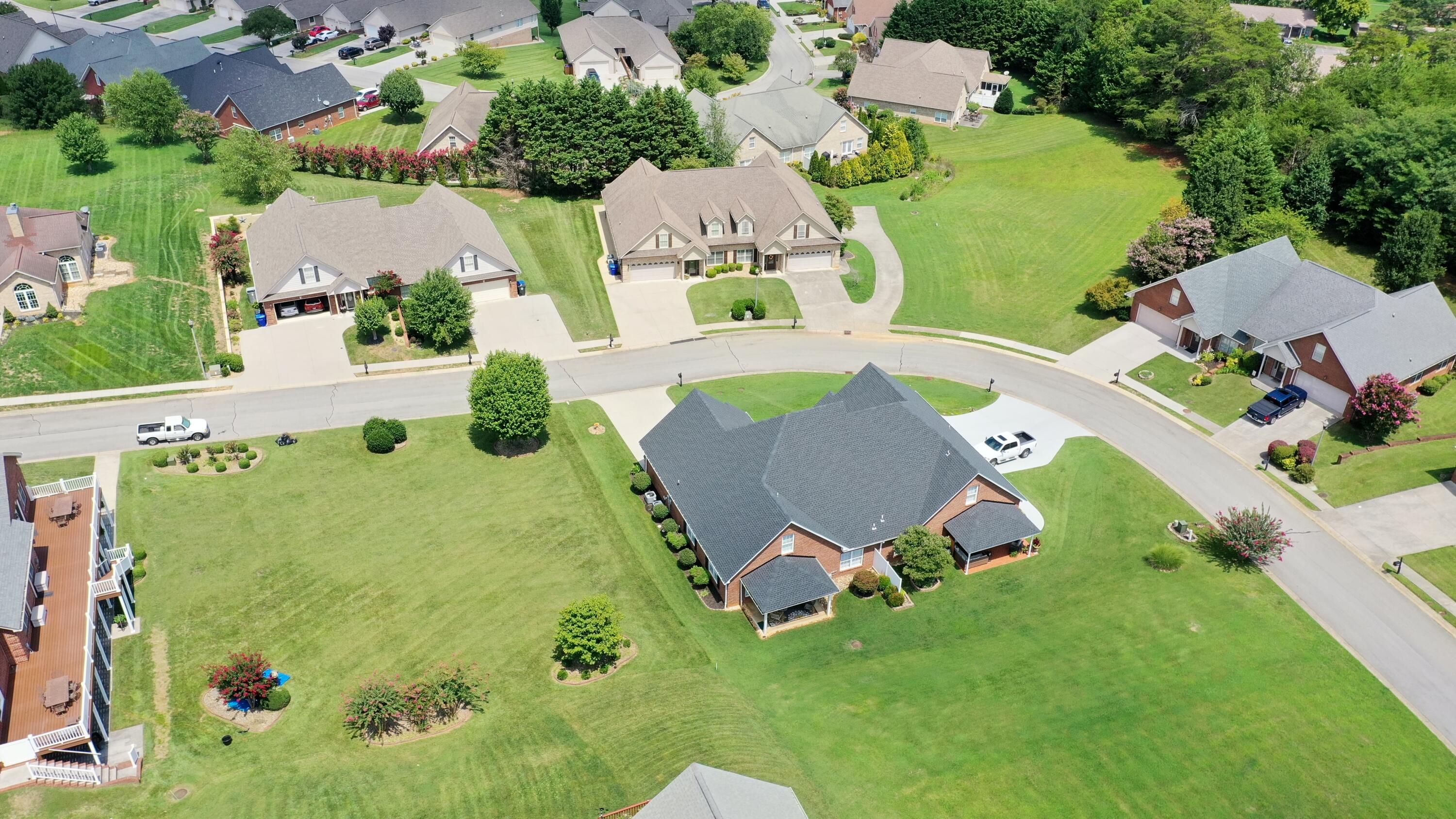 573 Kensington Drive