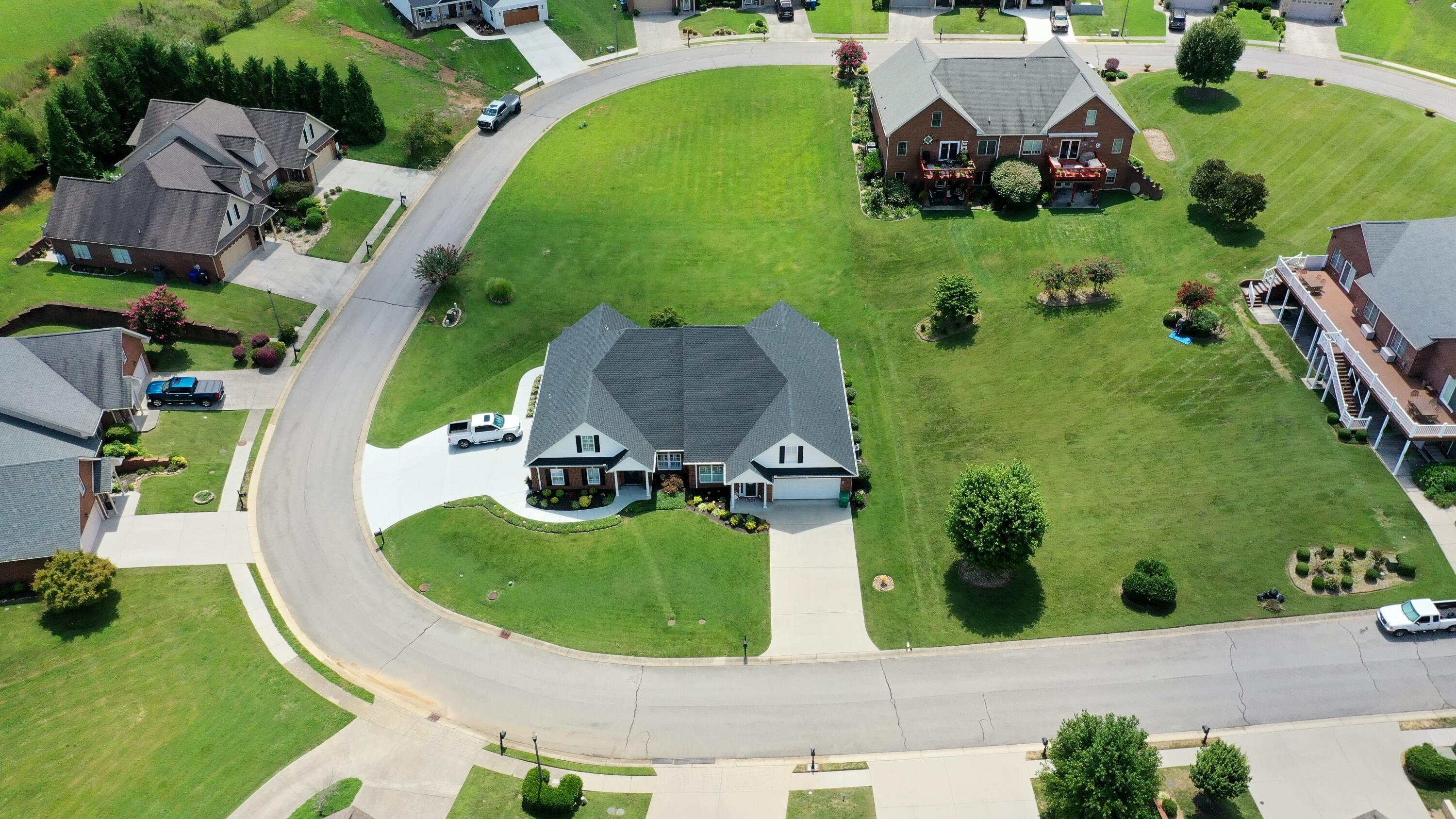 573 Kensington Drive