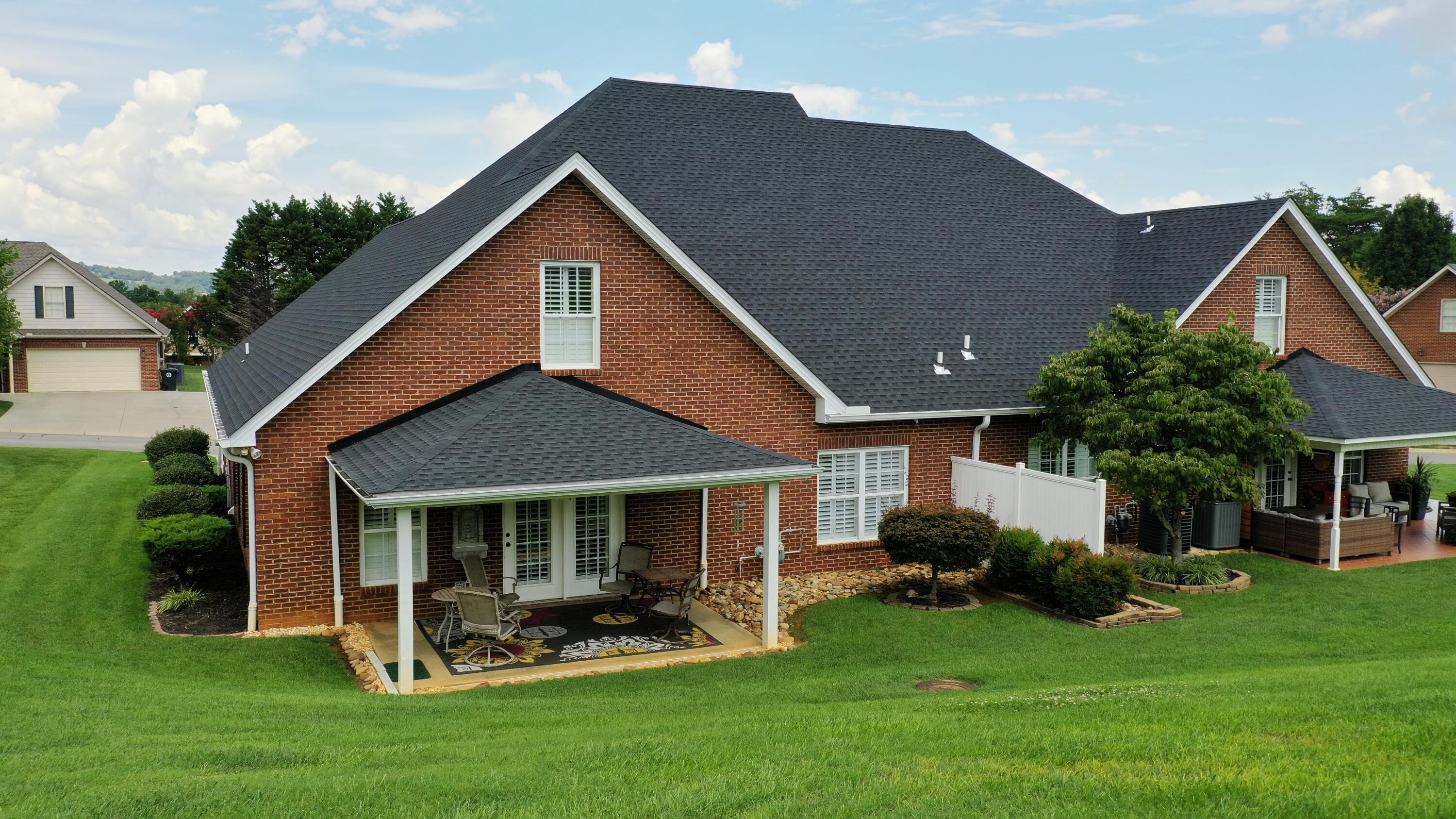573 Kensington Drive
