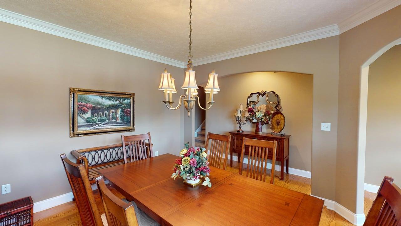573 Kensington Drive