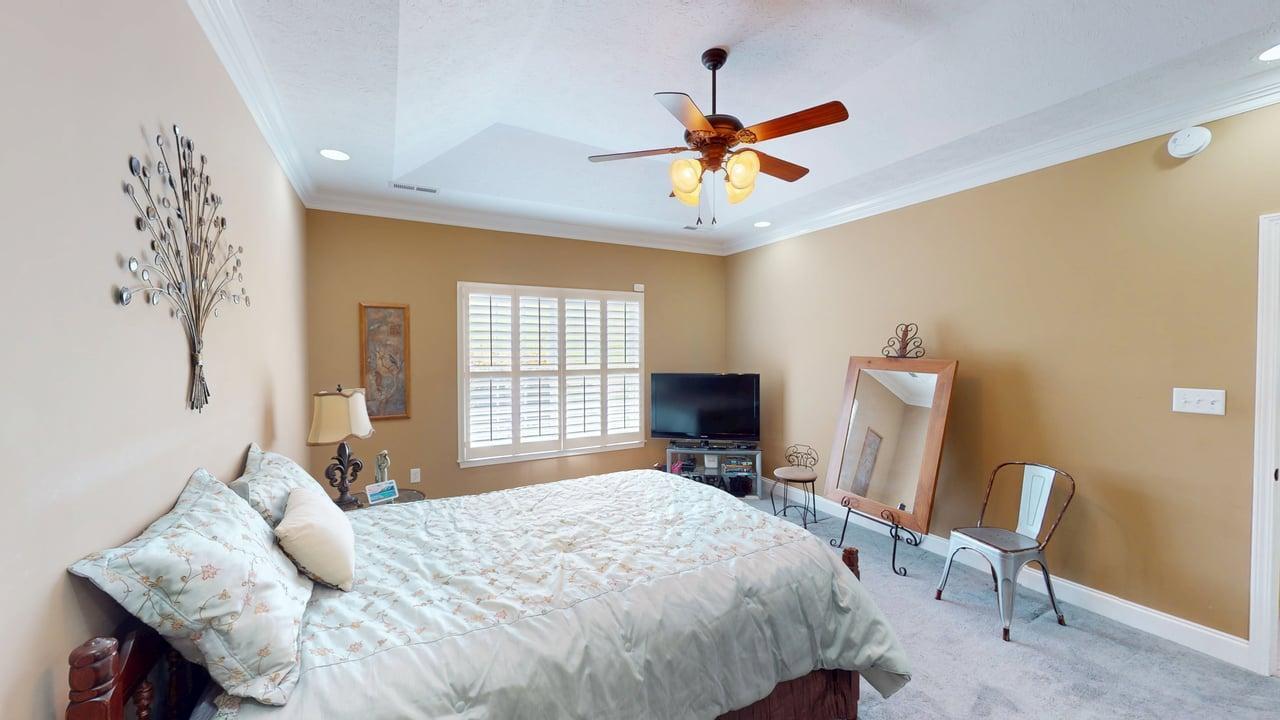 573 Kensington Drive