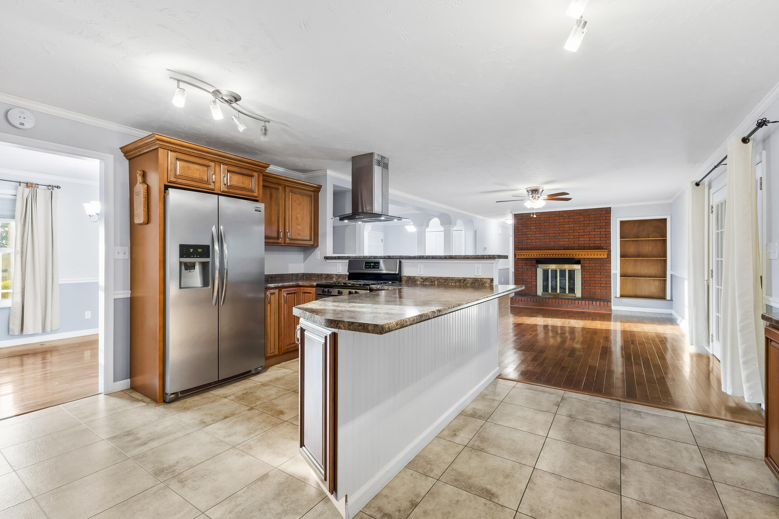 3542 Wedgewood Drive
