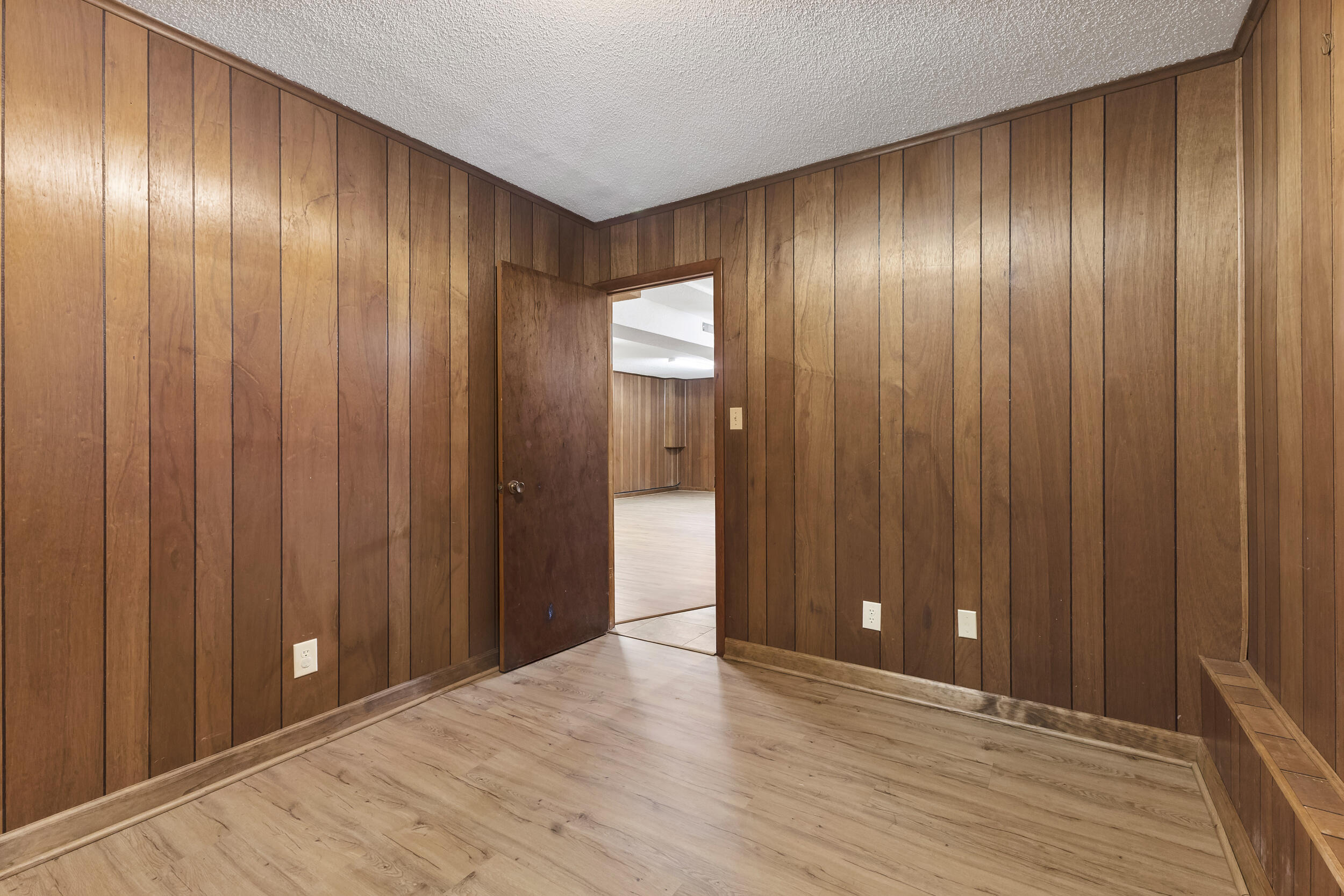 3542 Wedgewood Drive