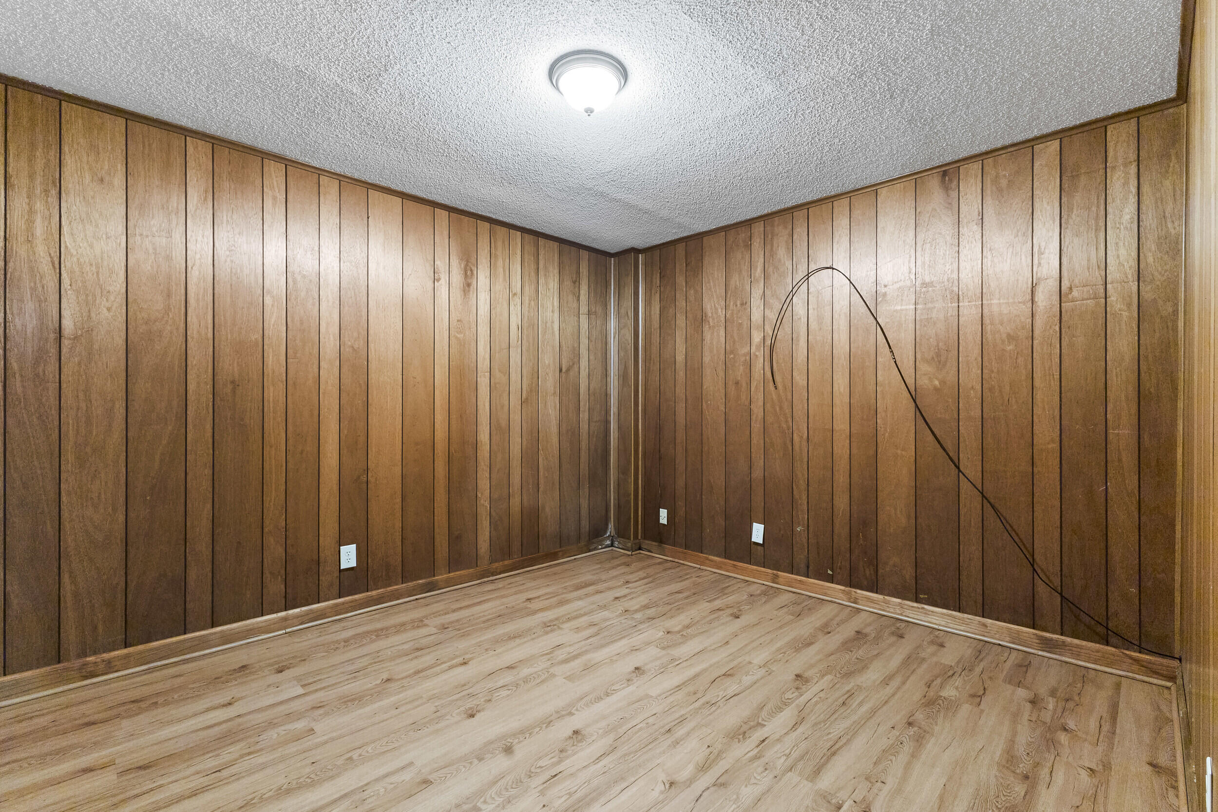 3542 Wedgewood Drive