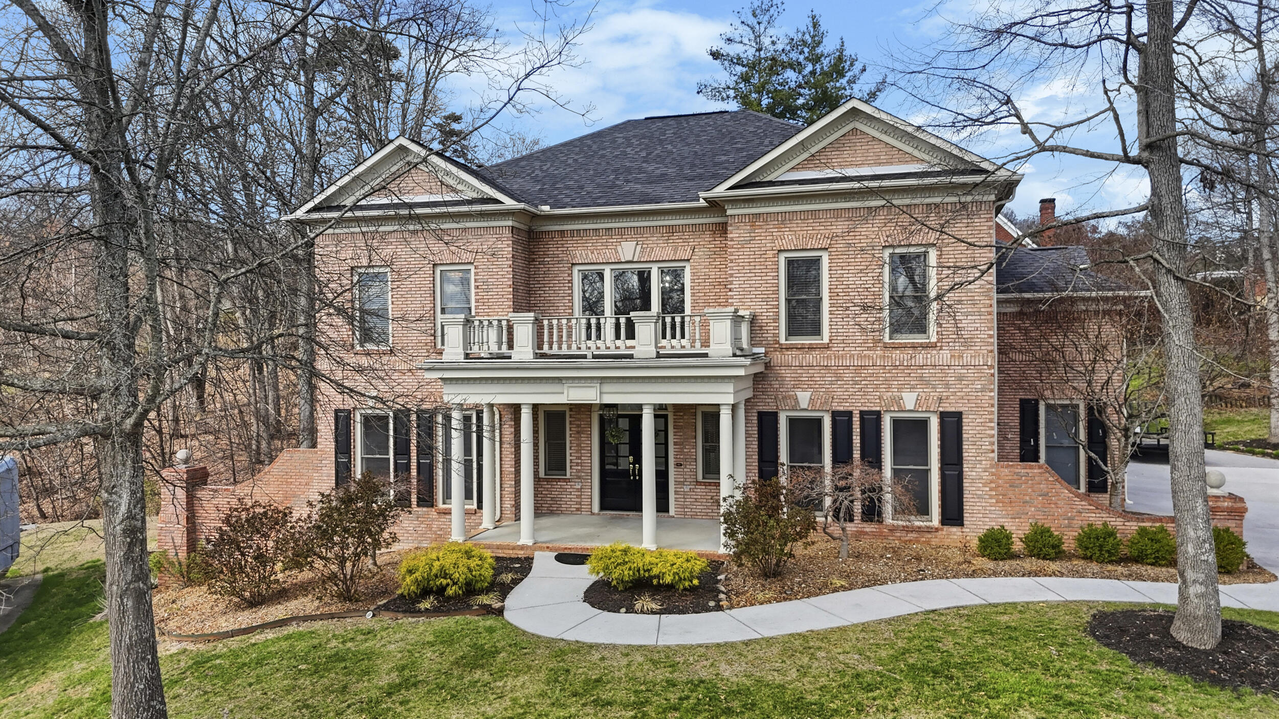 1054 Colonial Drive