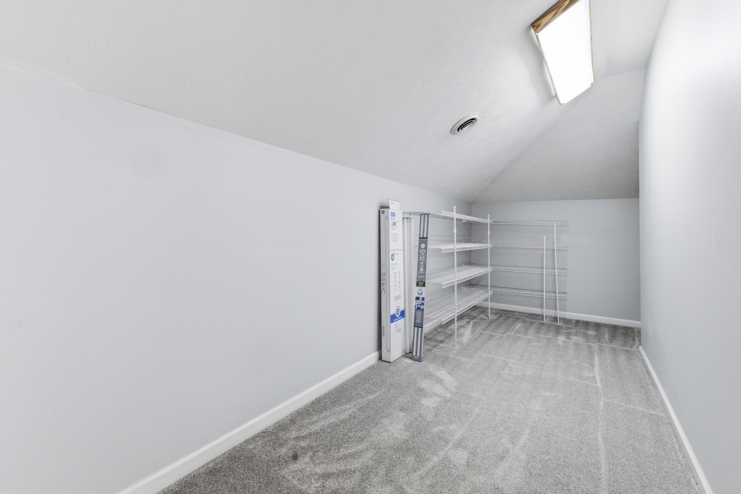 1054 Colonial Drive