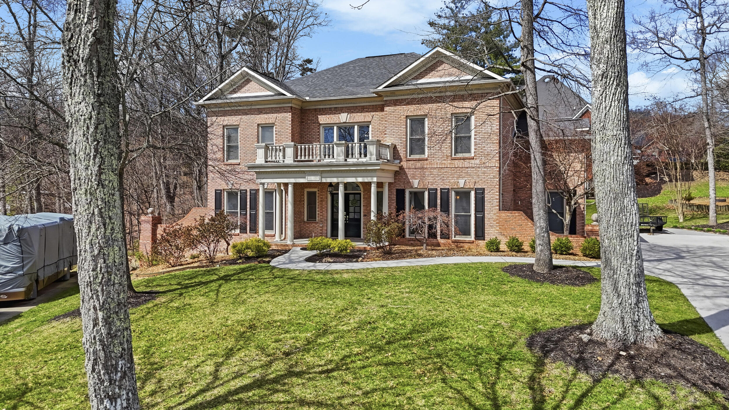 1054 Colonial Drive