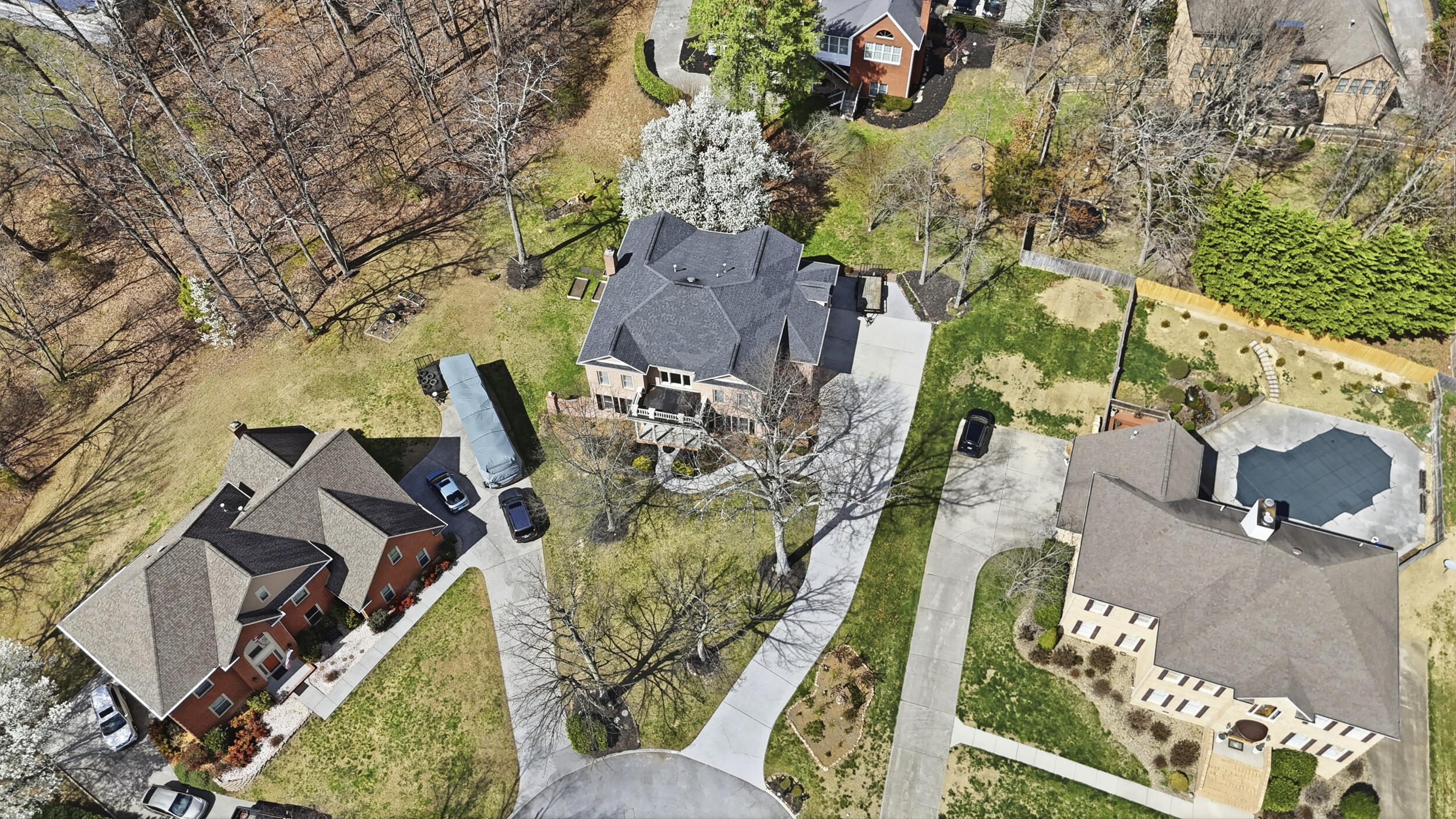 1054 Colonial Drive