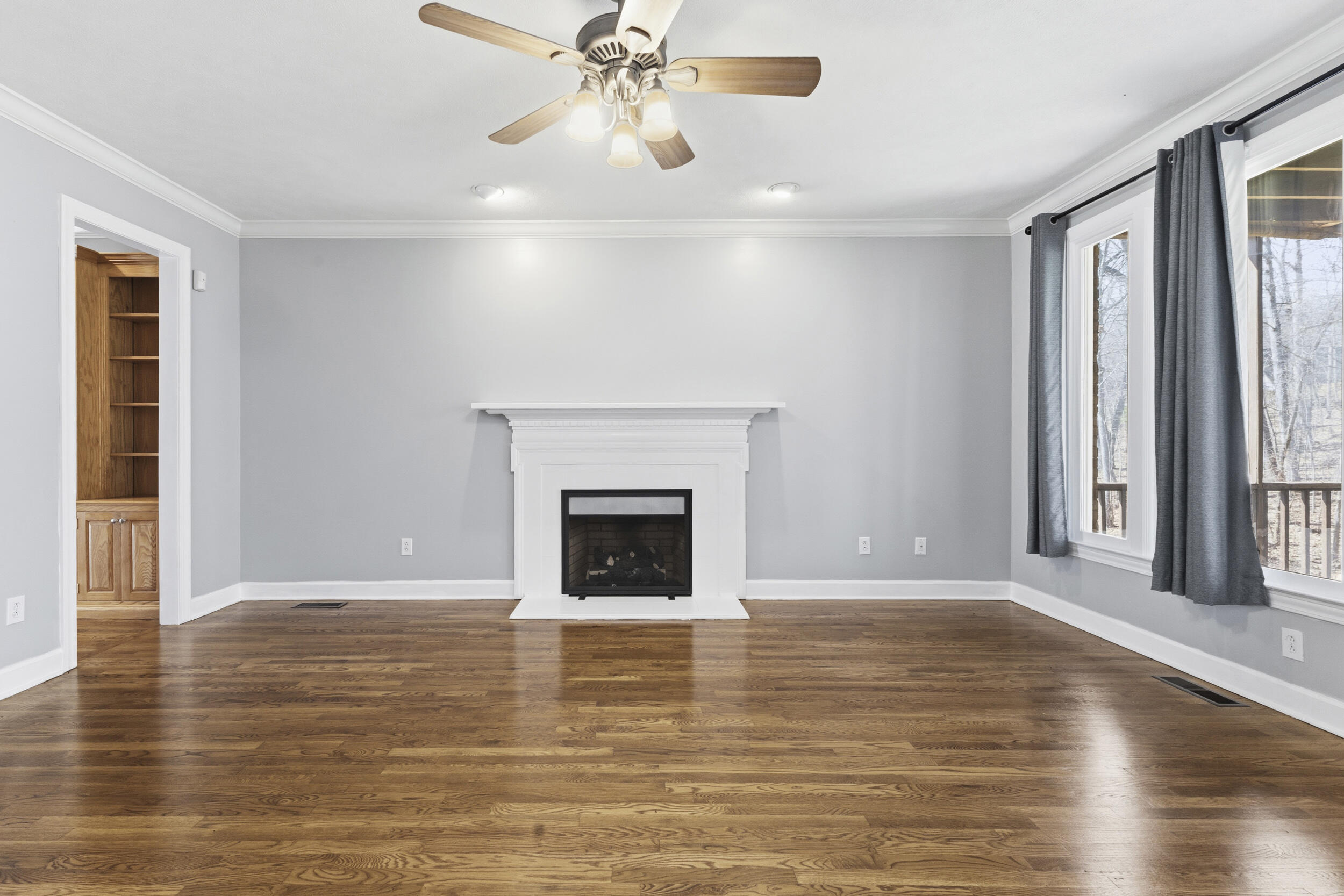 1054 Colonial Drive