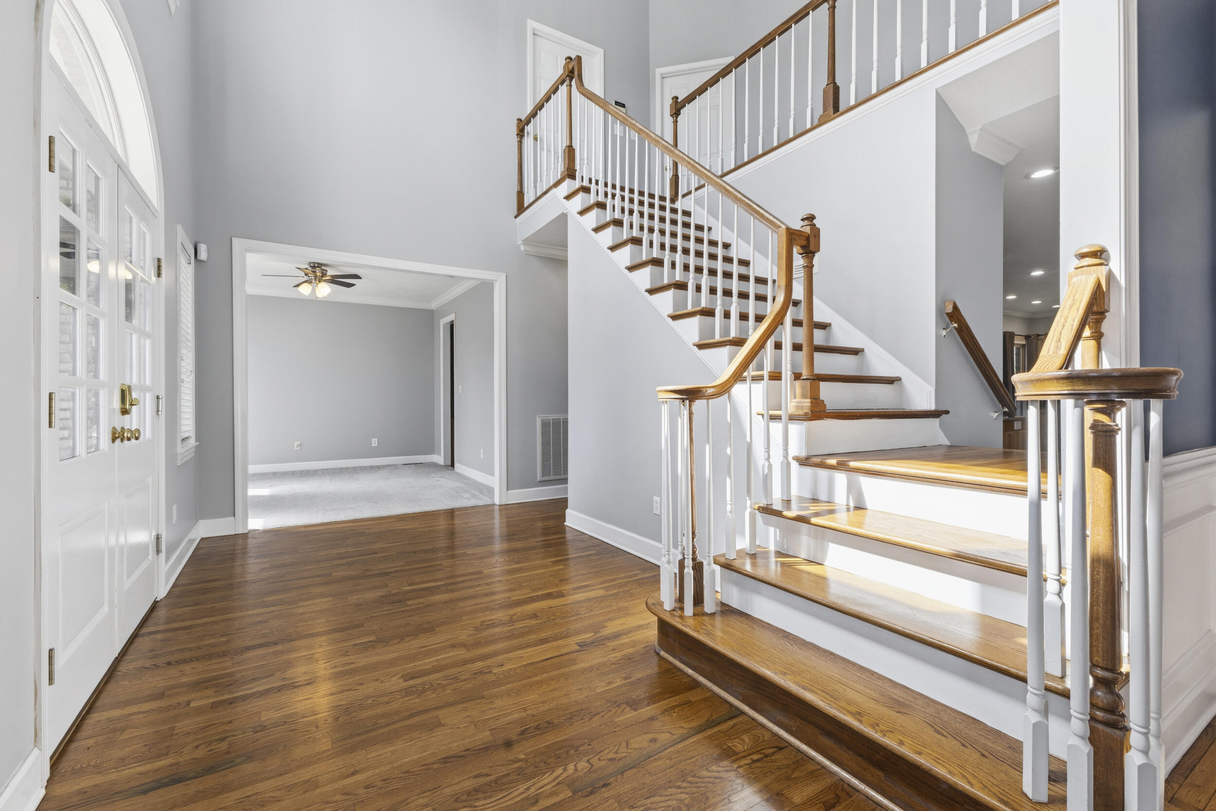 1054 Colonial Drive