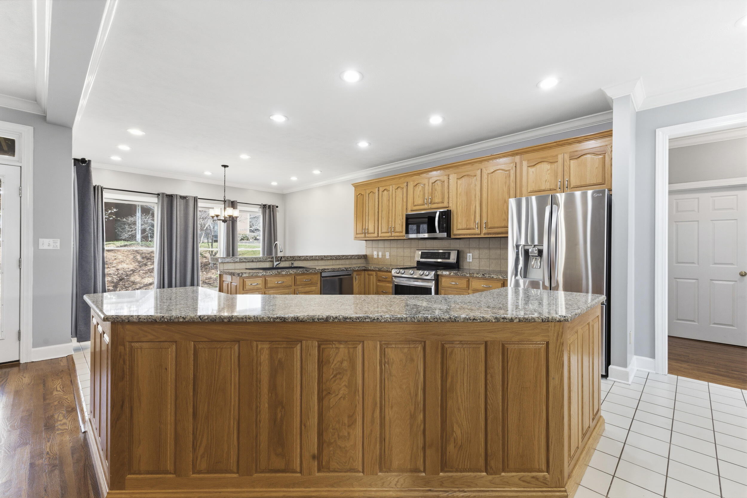 1054 Colonial Drive
