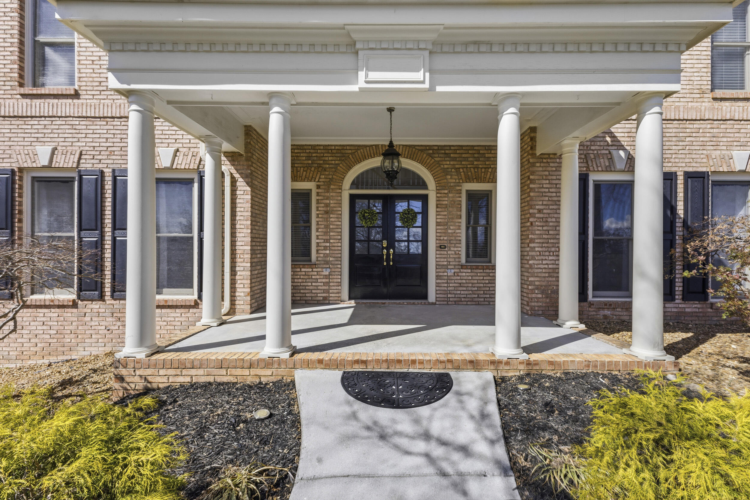 1054 Colonial Drive