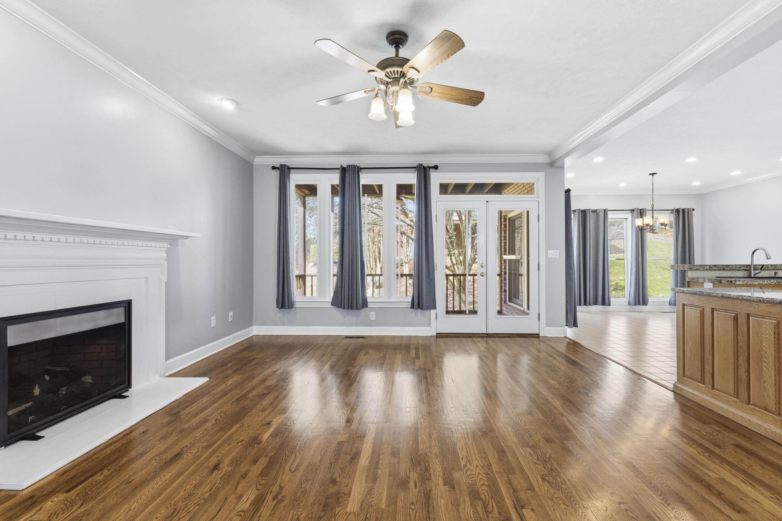 1054 Colonial Drive