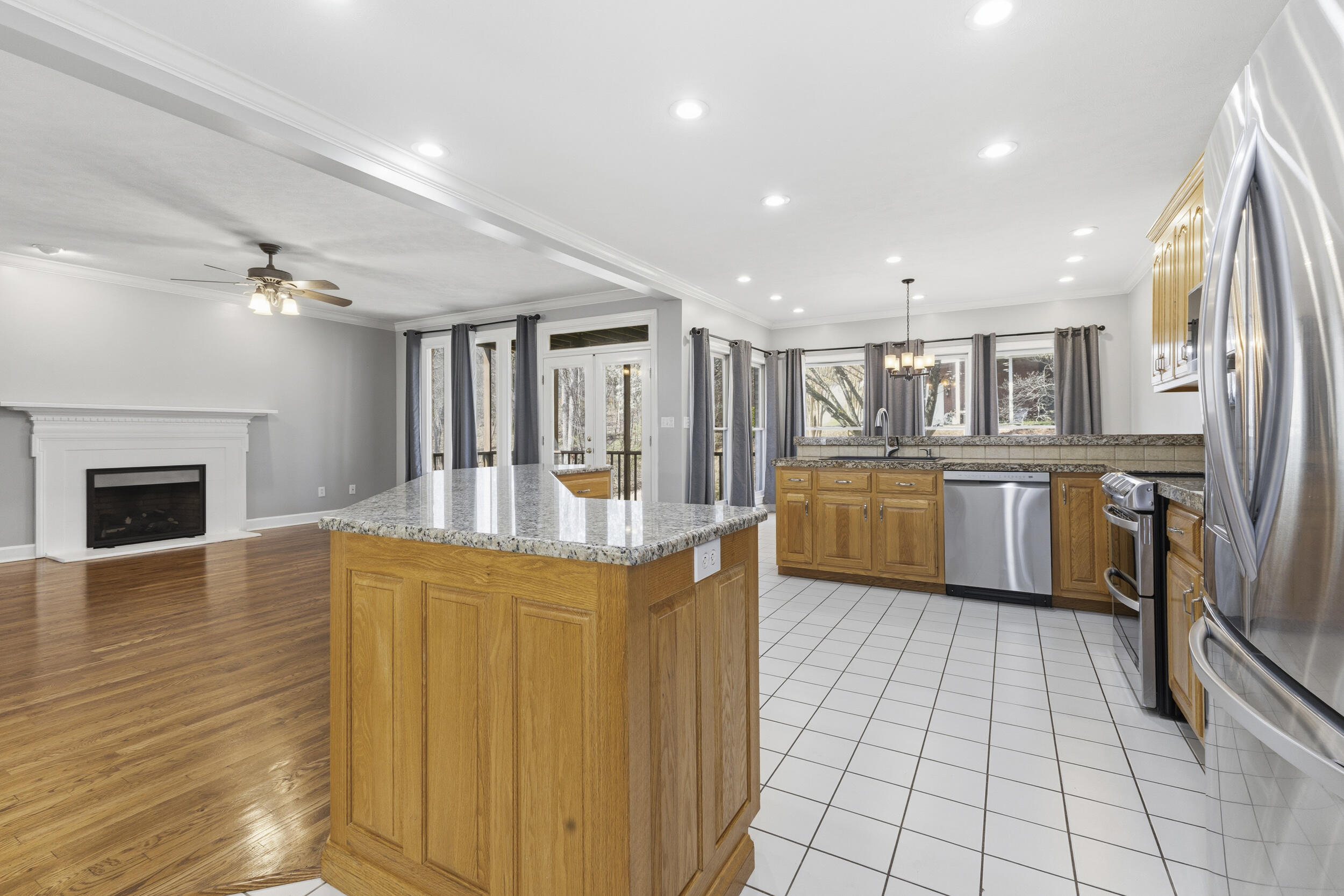 1054 Colonial Drive