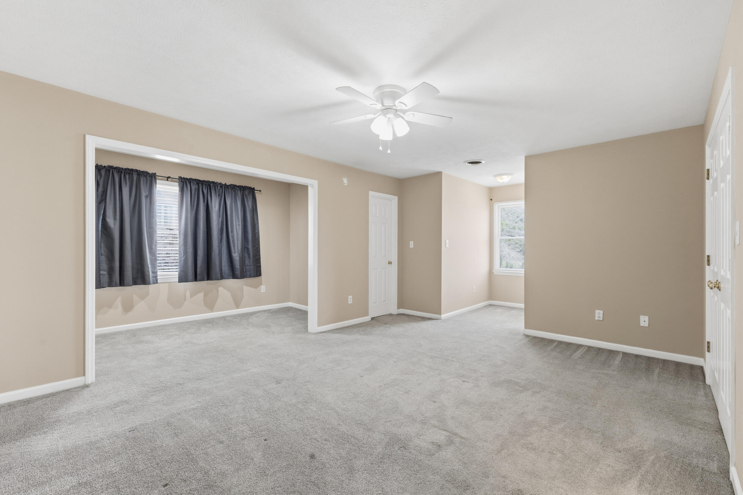 1054 Colonial Drive