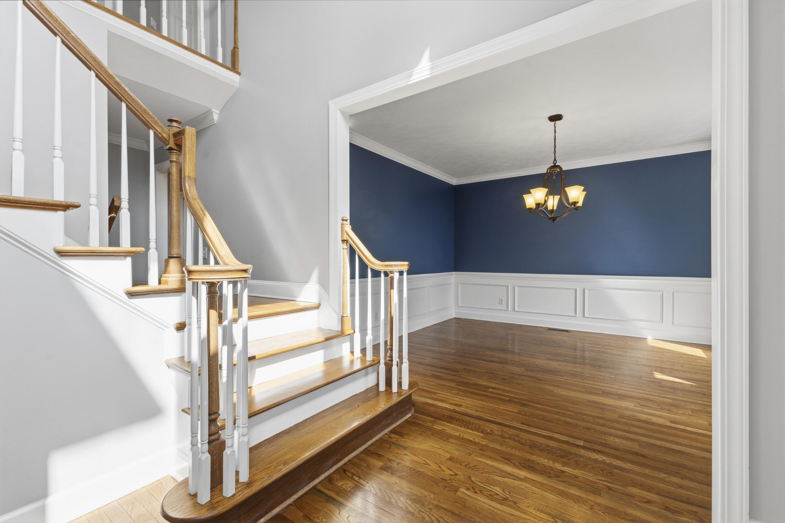 1054 Colonial Drive