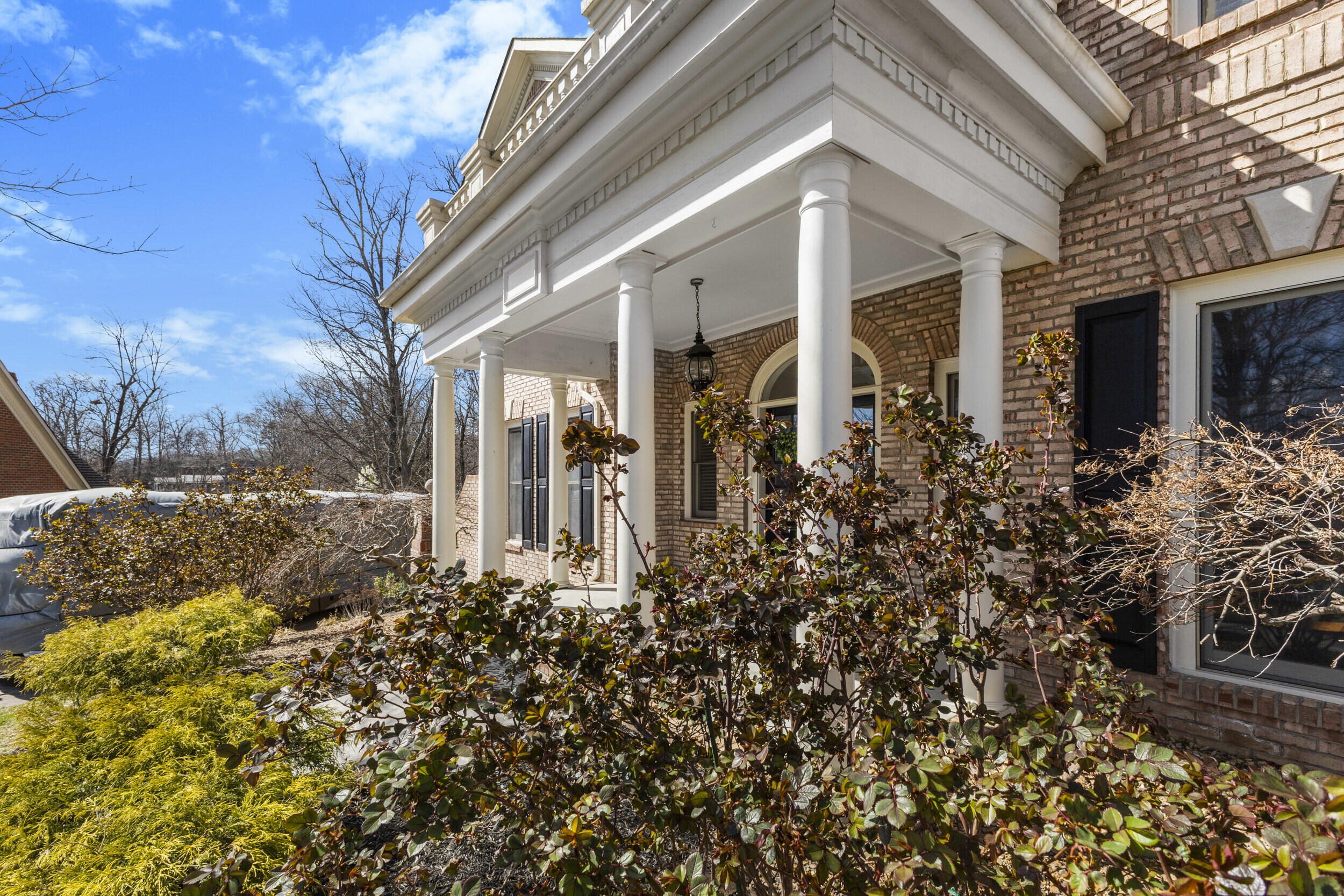 1054 Colonial Drive