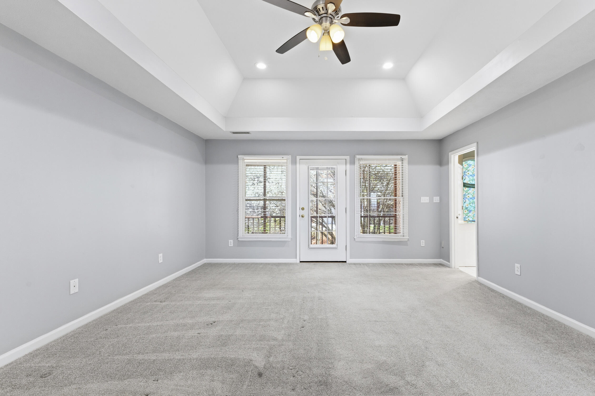 1054 Colonial Drive
