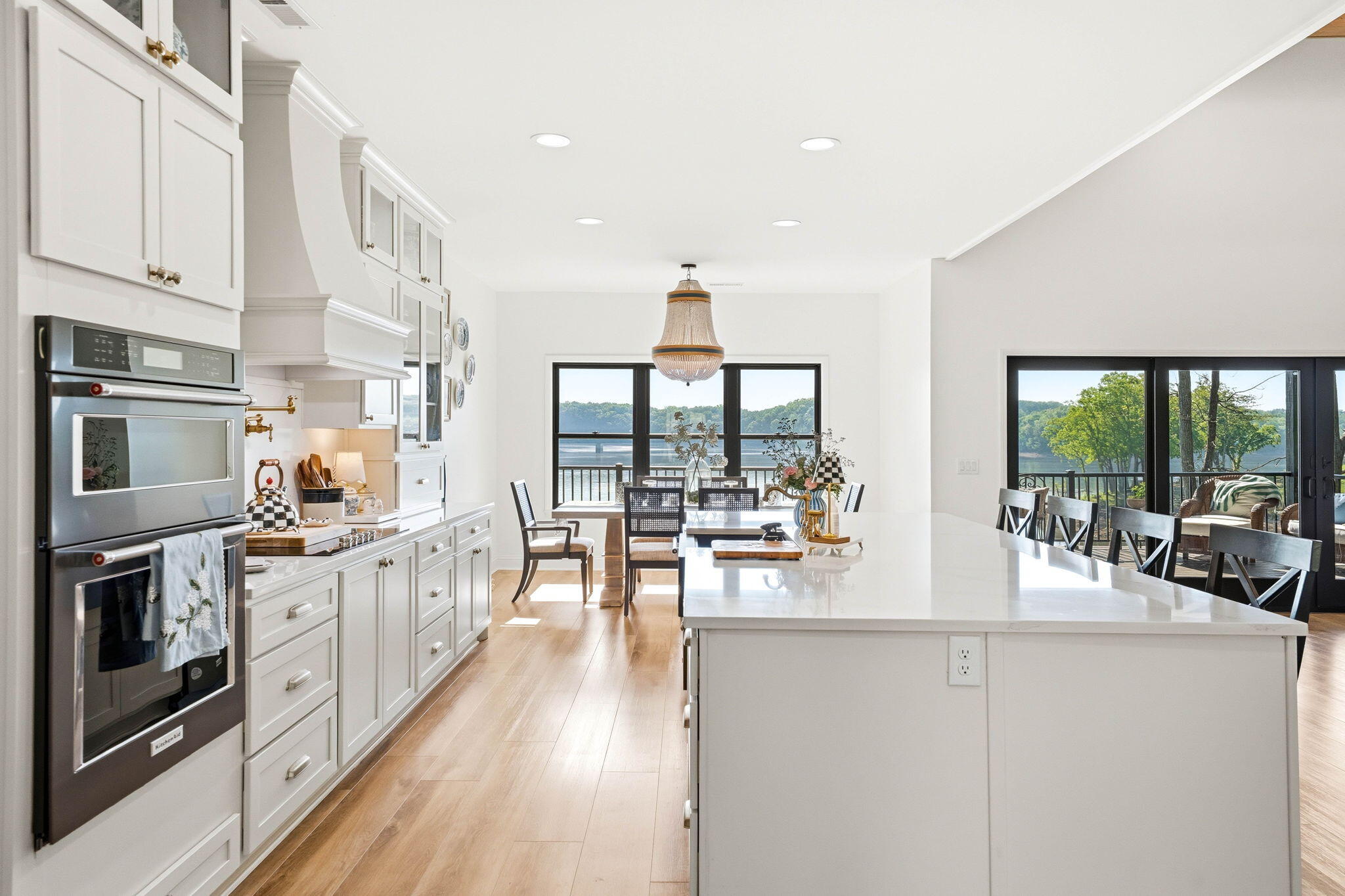 2126 Edgewater Sound