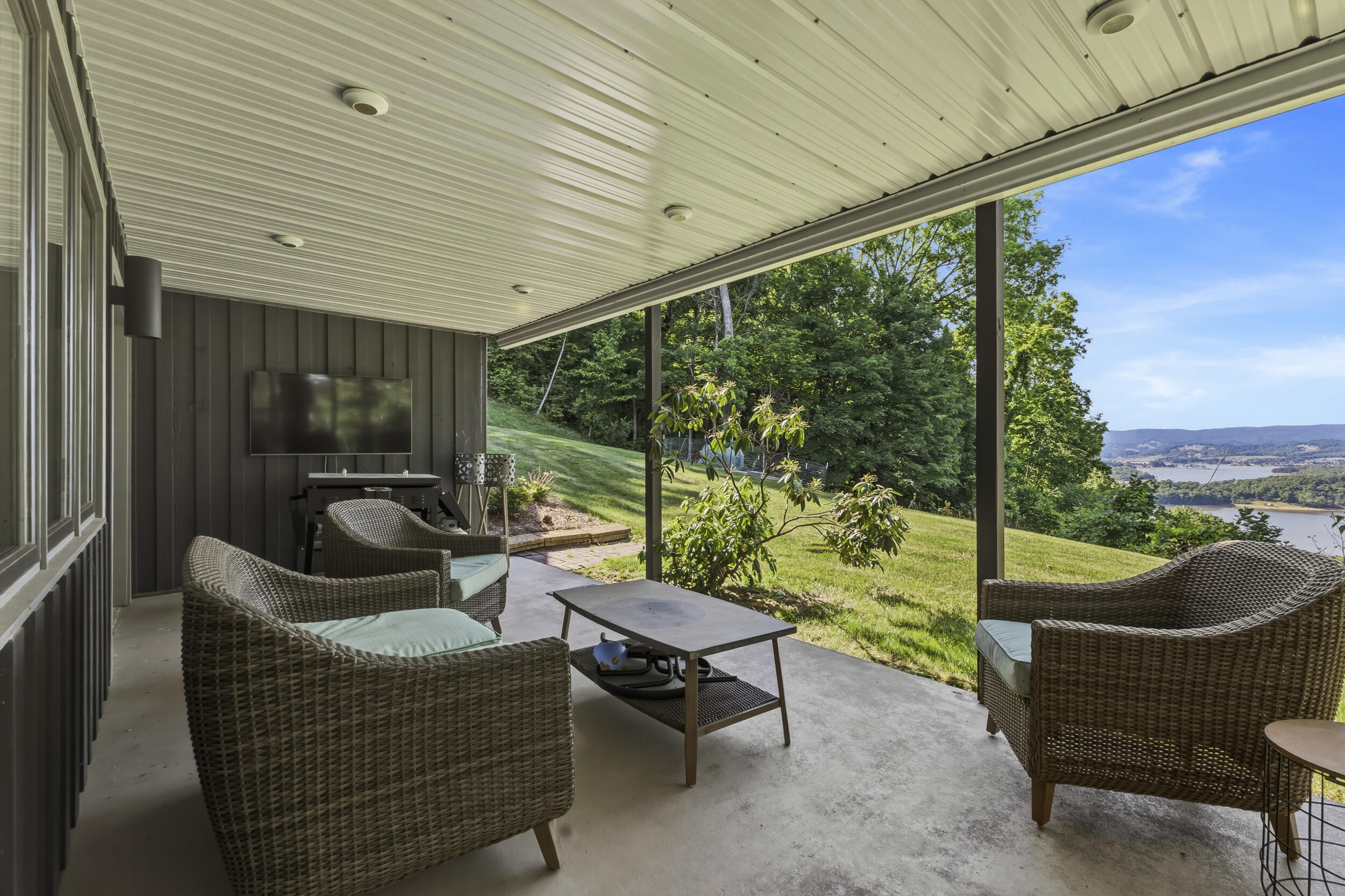 1605 Boatmans Ridge Road