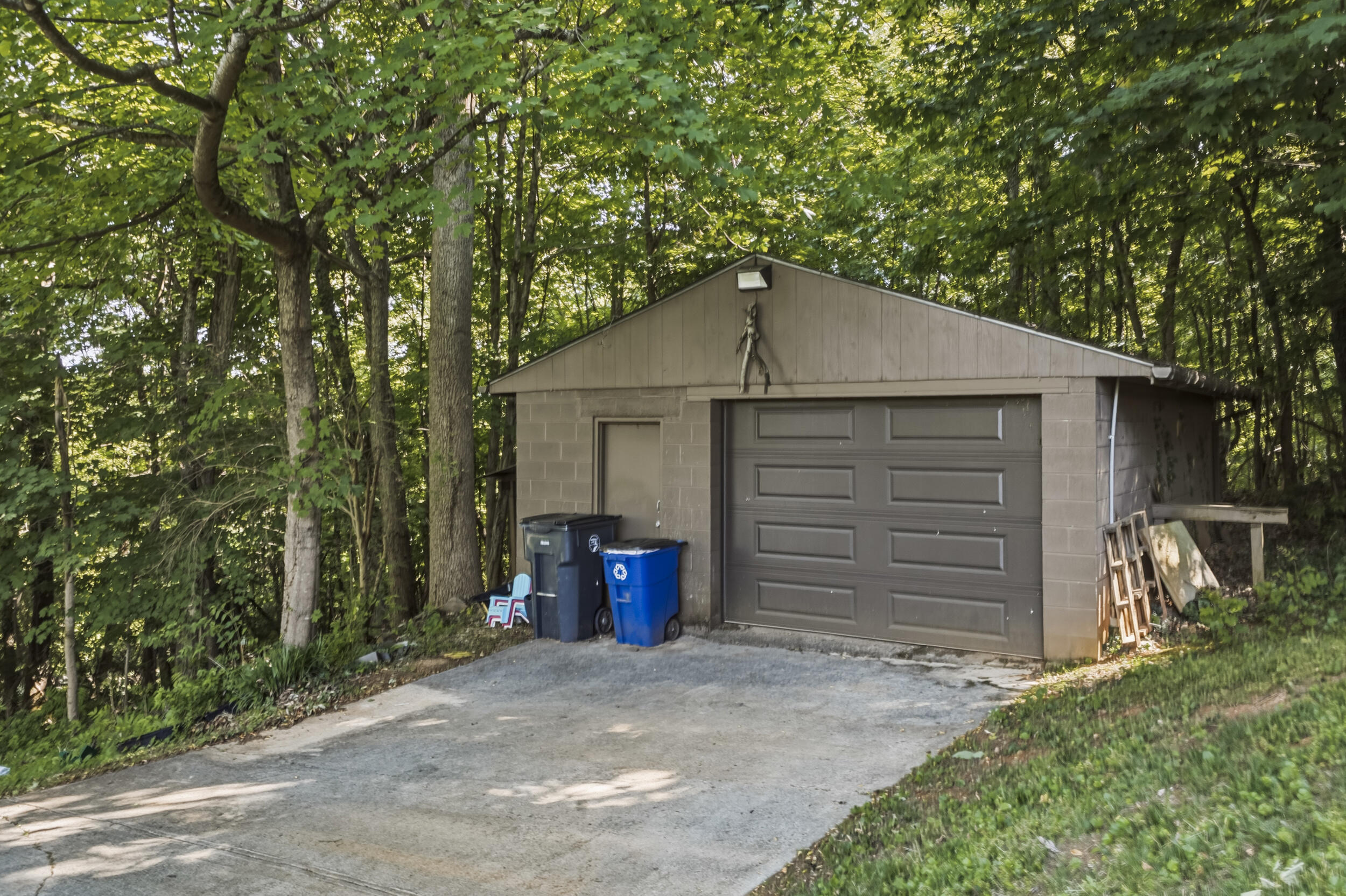 1605 Boatmans Ridge Road
