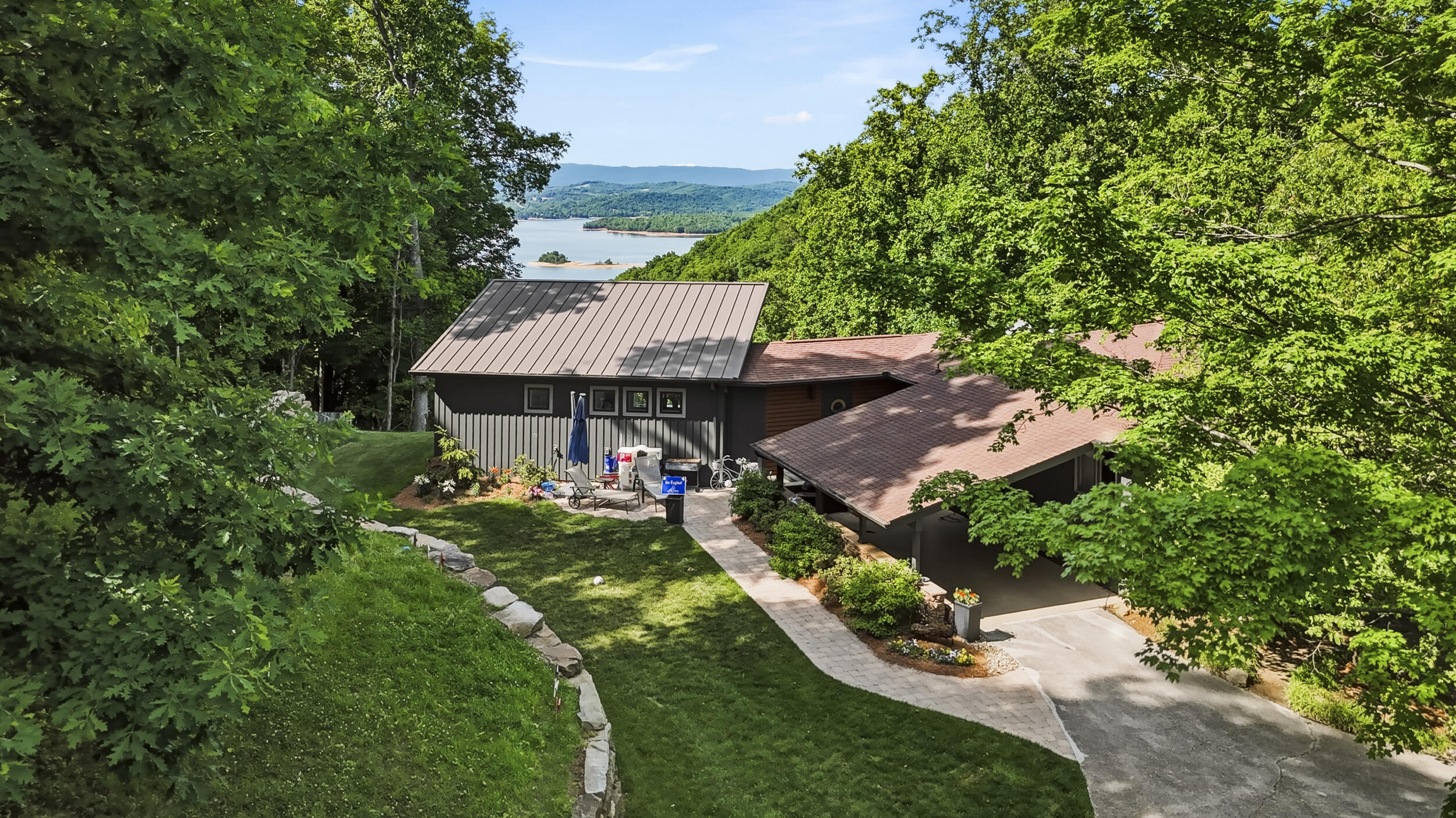 1605 Boatmans Ridge Road